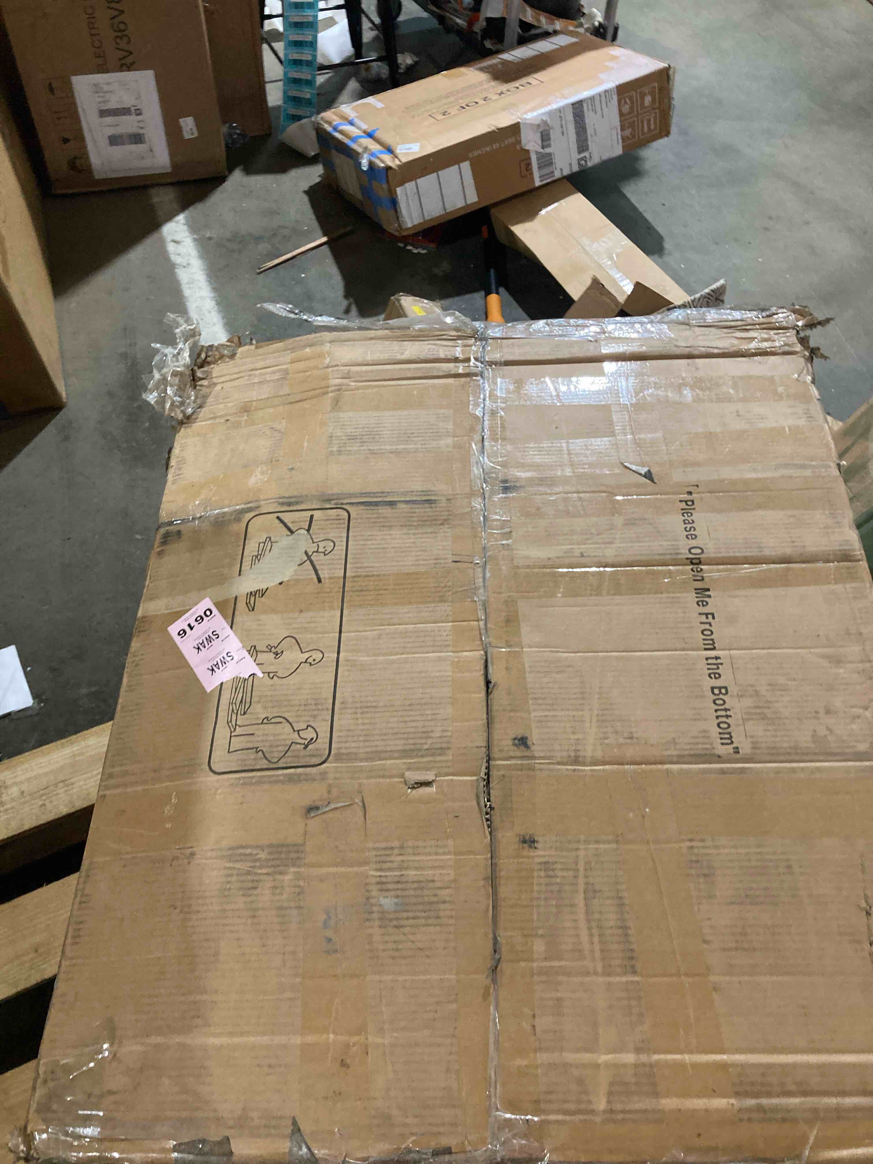 https://s3.amazonaws.com/lotting-images-prod/phillipi/BLU6137844_1715025866521.jpeg