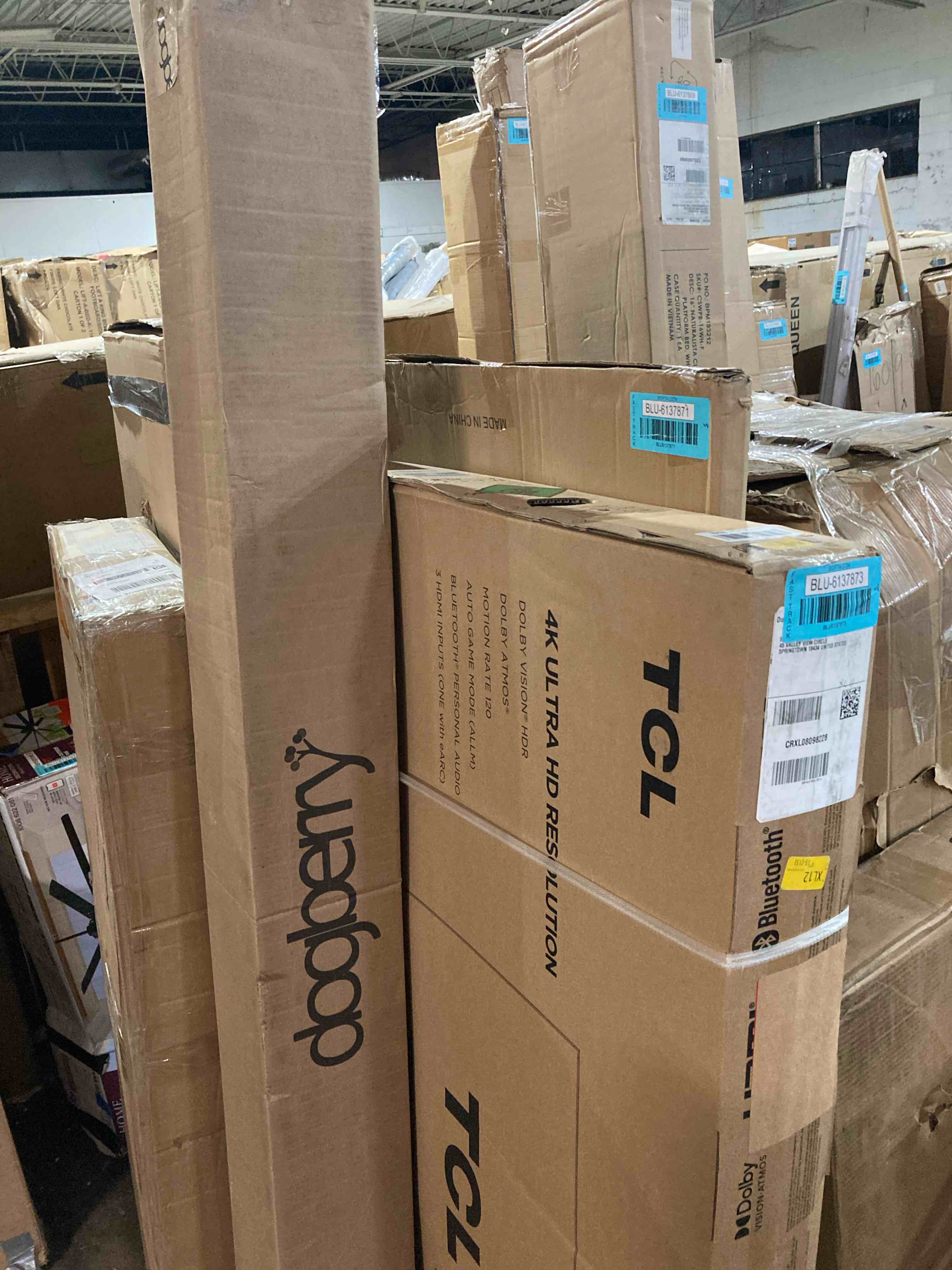 https://s3.amazonaws.com/lotting-images-prod/phillipi/BLU6137877_1715109658633.jpeg
