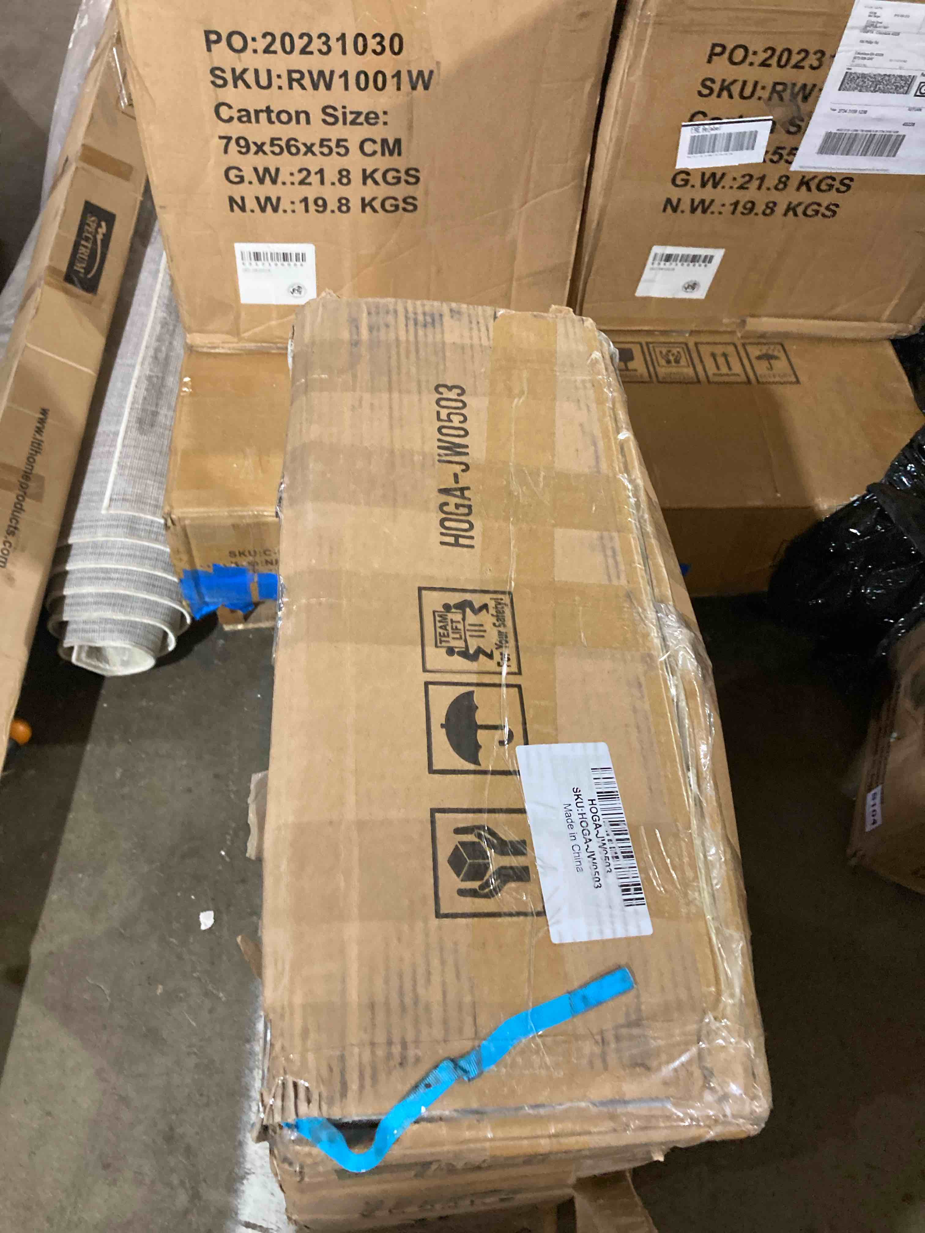 https://s3.amazonaws.com/lotting-images-prod/phillipi/BLU6137938_1715024750126.jpeg