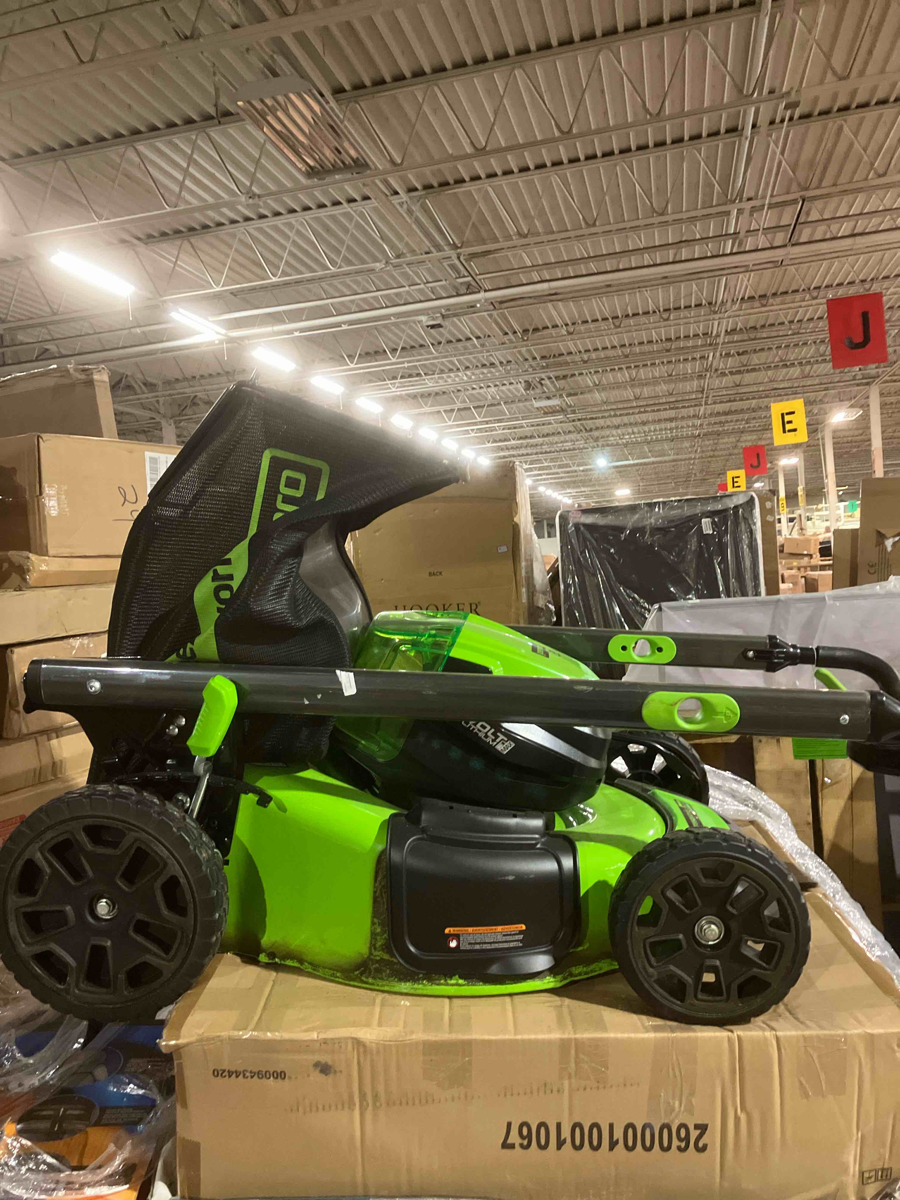 https://s3.amazonaws.com/lotting-images-prod/phillipi/BLU6138371_1733340020515.jpeg