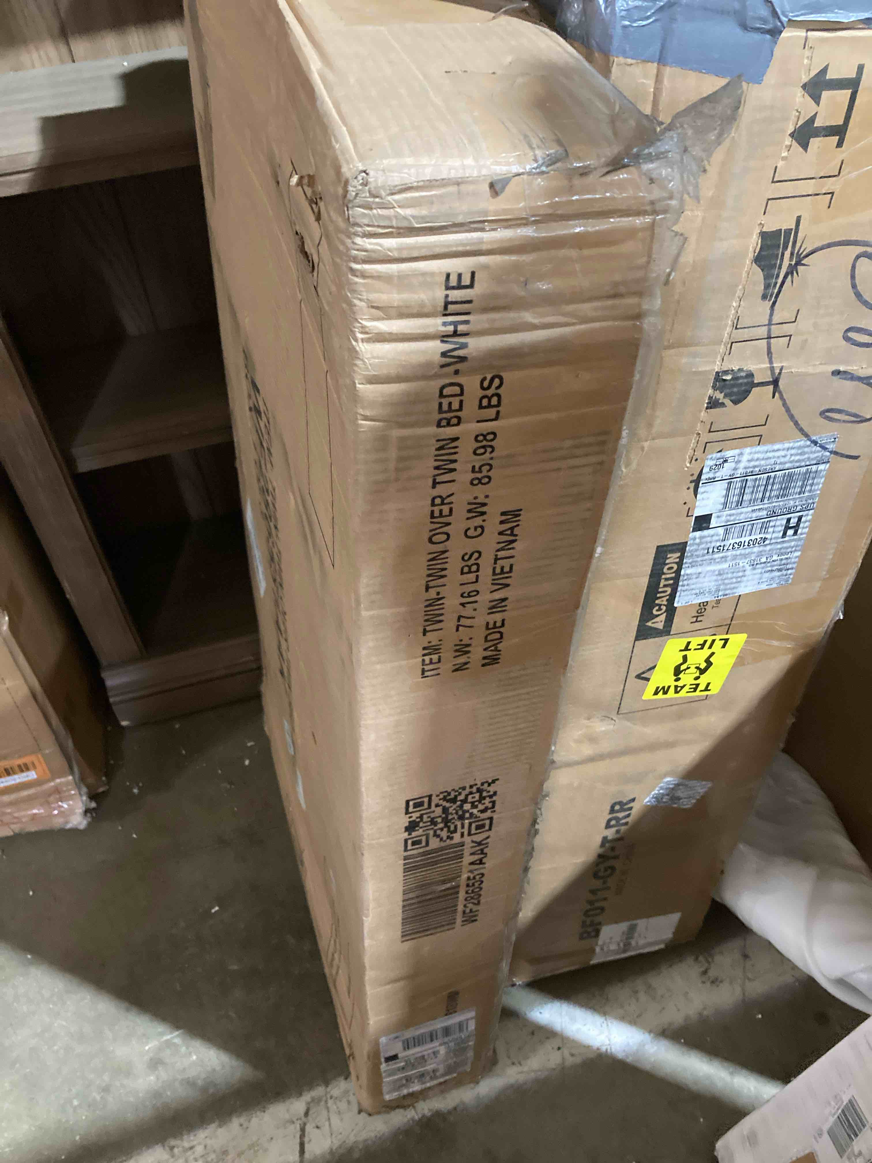 https://s3.amazonaws.com/lotting-images-prod/phillipi/BLU6138571_1716837770961.jpeg