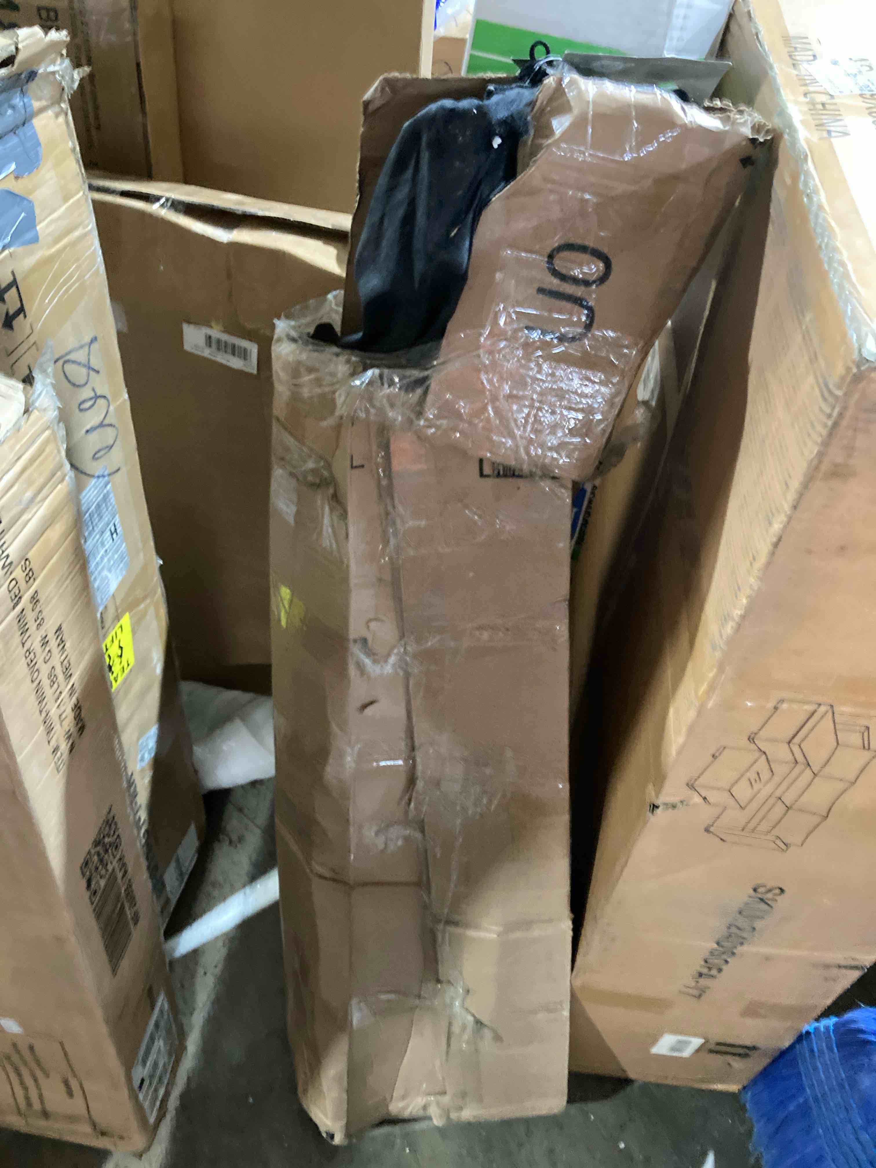 https://s3.amazonaws.com/lotting-images-prod/phillipi/BLU6138572_1716837862861.jpeg