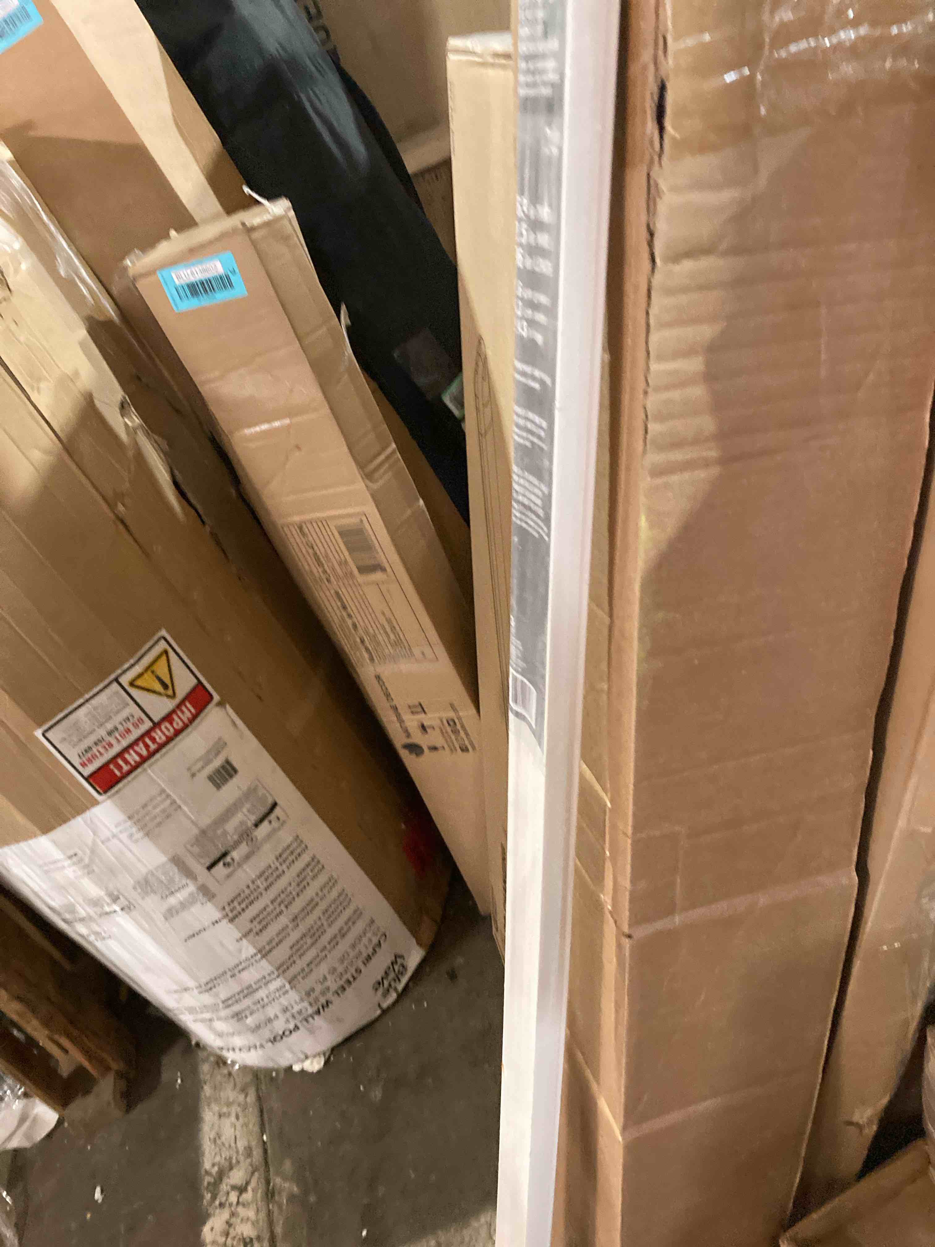 https://s3.amazonaws.com/lotting-images-prod/phillipi/BLU6138606_1716843274533.jpeg