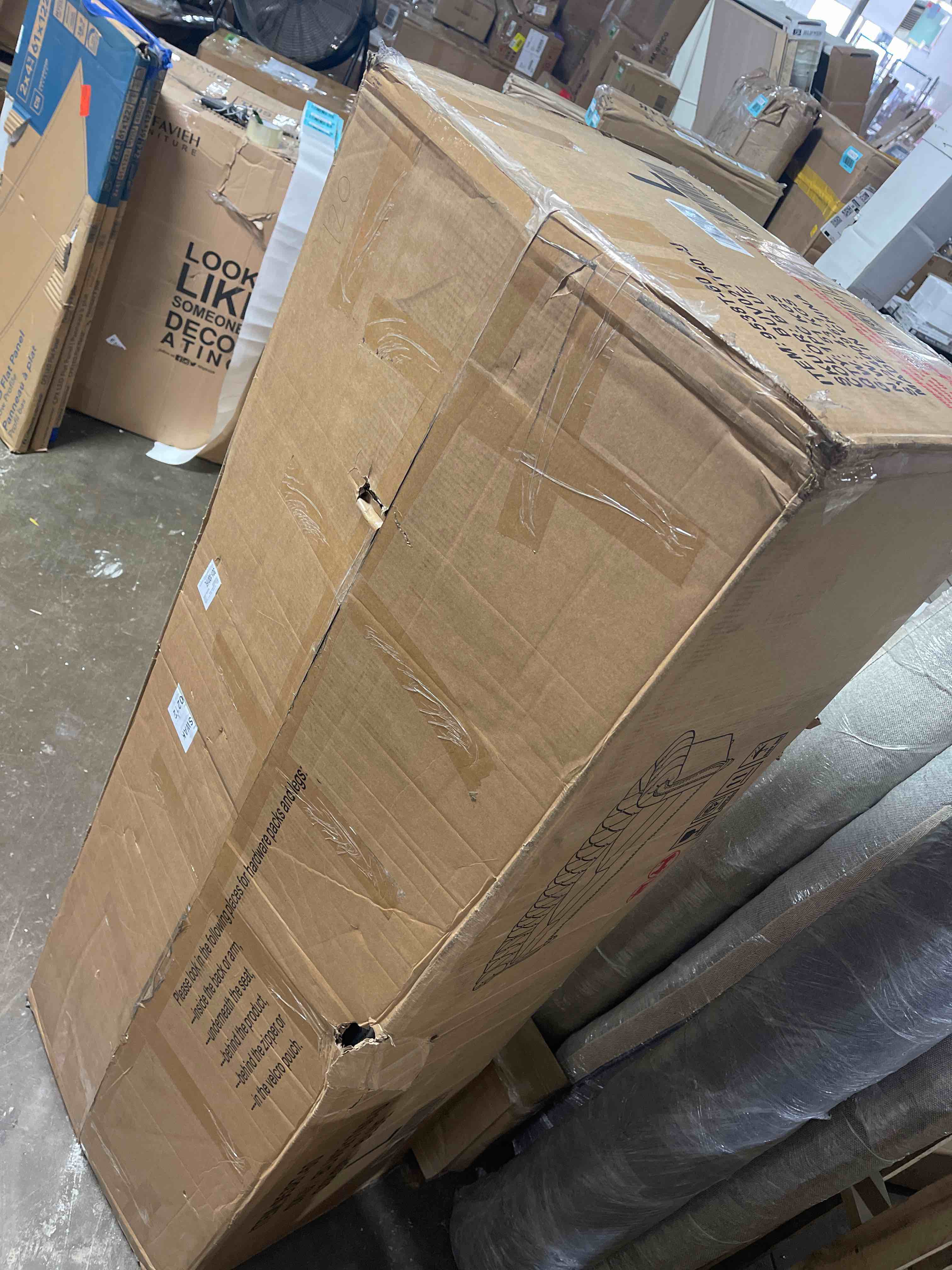 https://s3.amazonaws.com/lotting-images-prod/phillipi/BLU6422172_1723140894663.jpeg