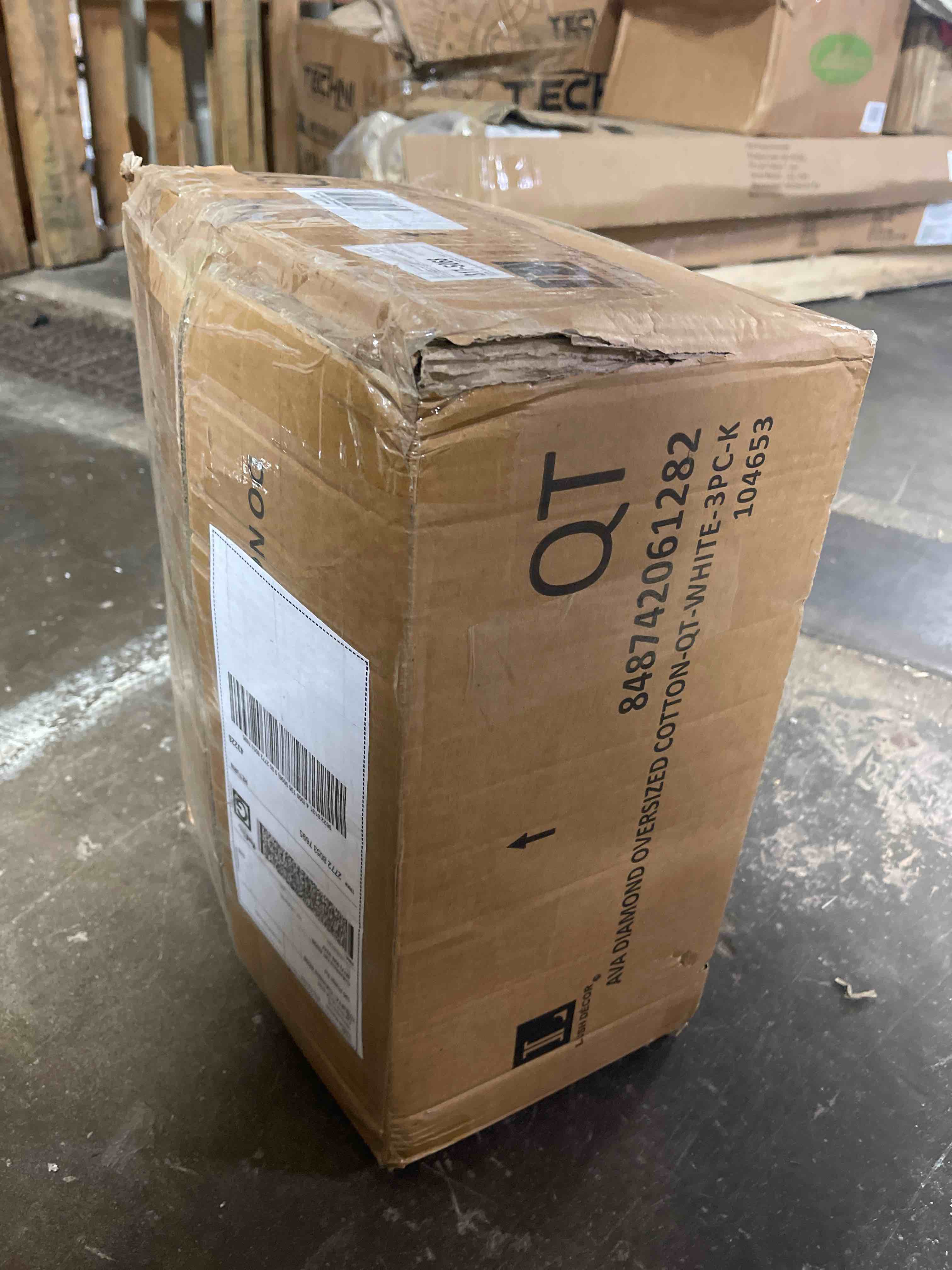 https://s3.amazonaws.com/lotting-images-prod/phillipi/BLU6422203_1723148781137.jpeg