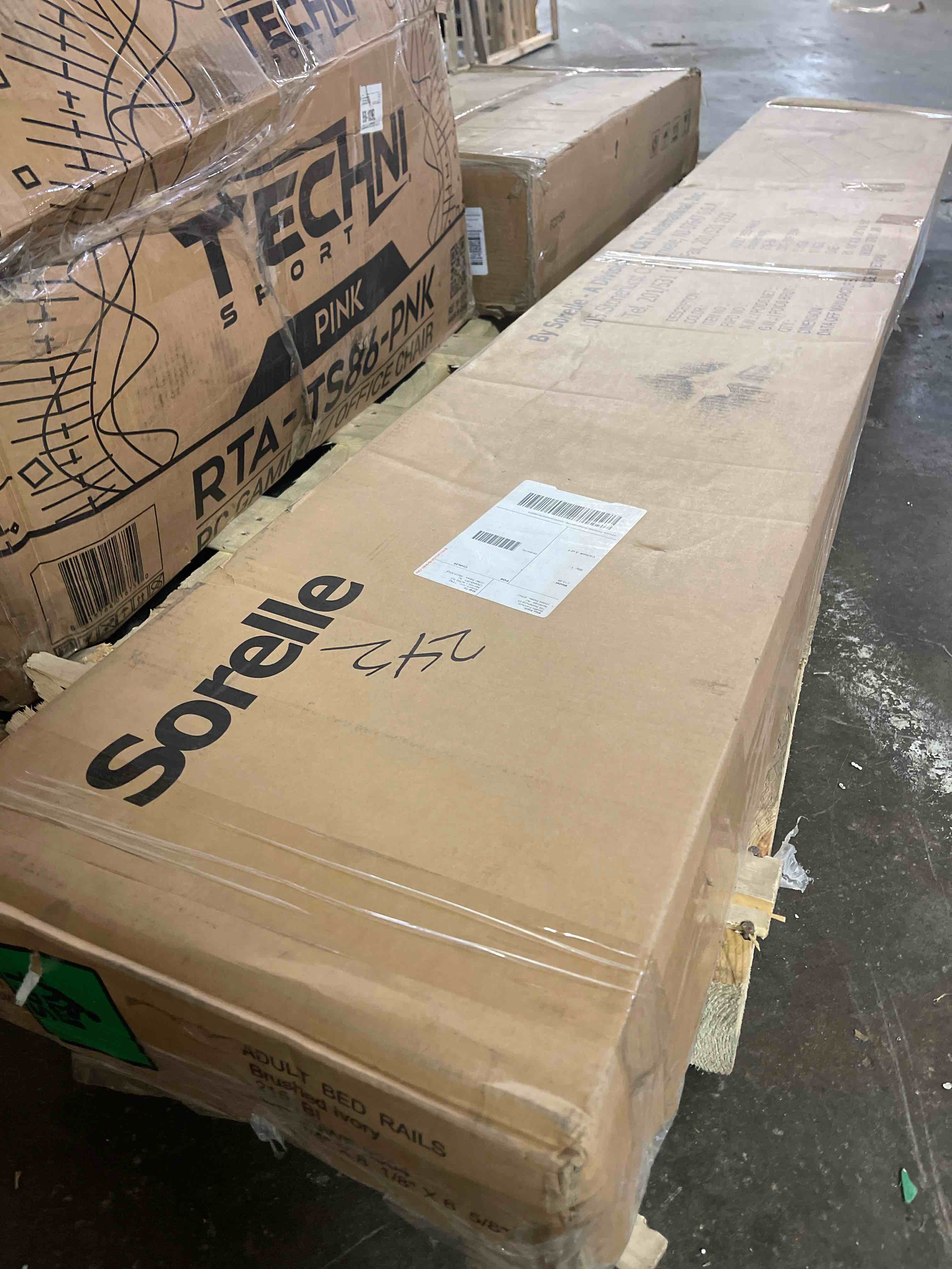 https://s3.amazonaws.com/lotting-images-prod/phillipi/BLU6422211_1723150250139.jpeg