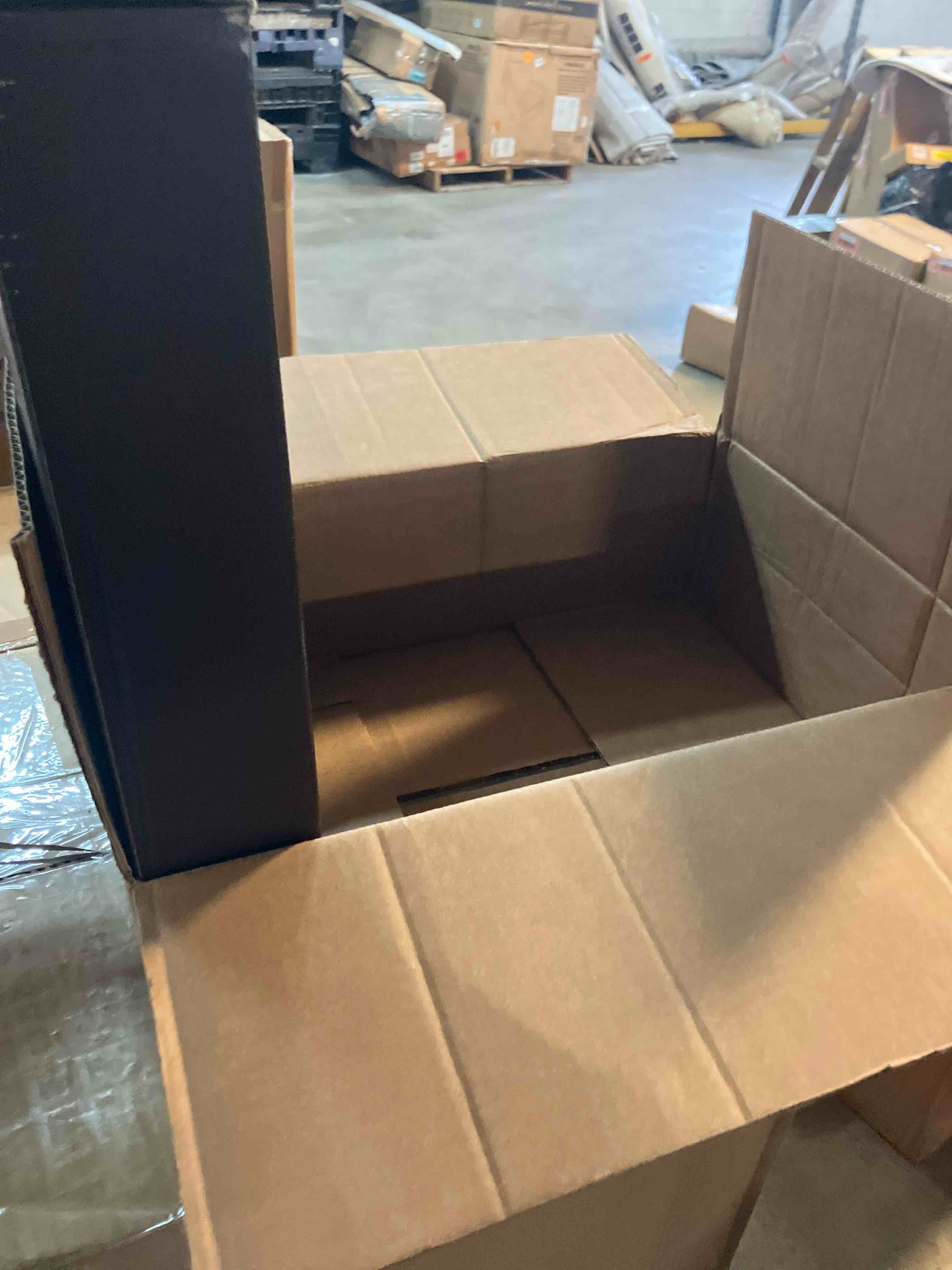 https://s3.amazonaws.com/lotting-images-prod/phillipi/BLU6422462_1721678326346.jpeg