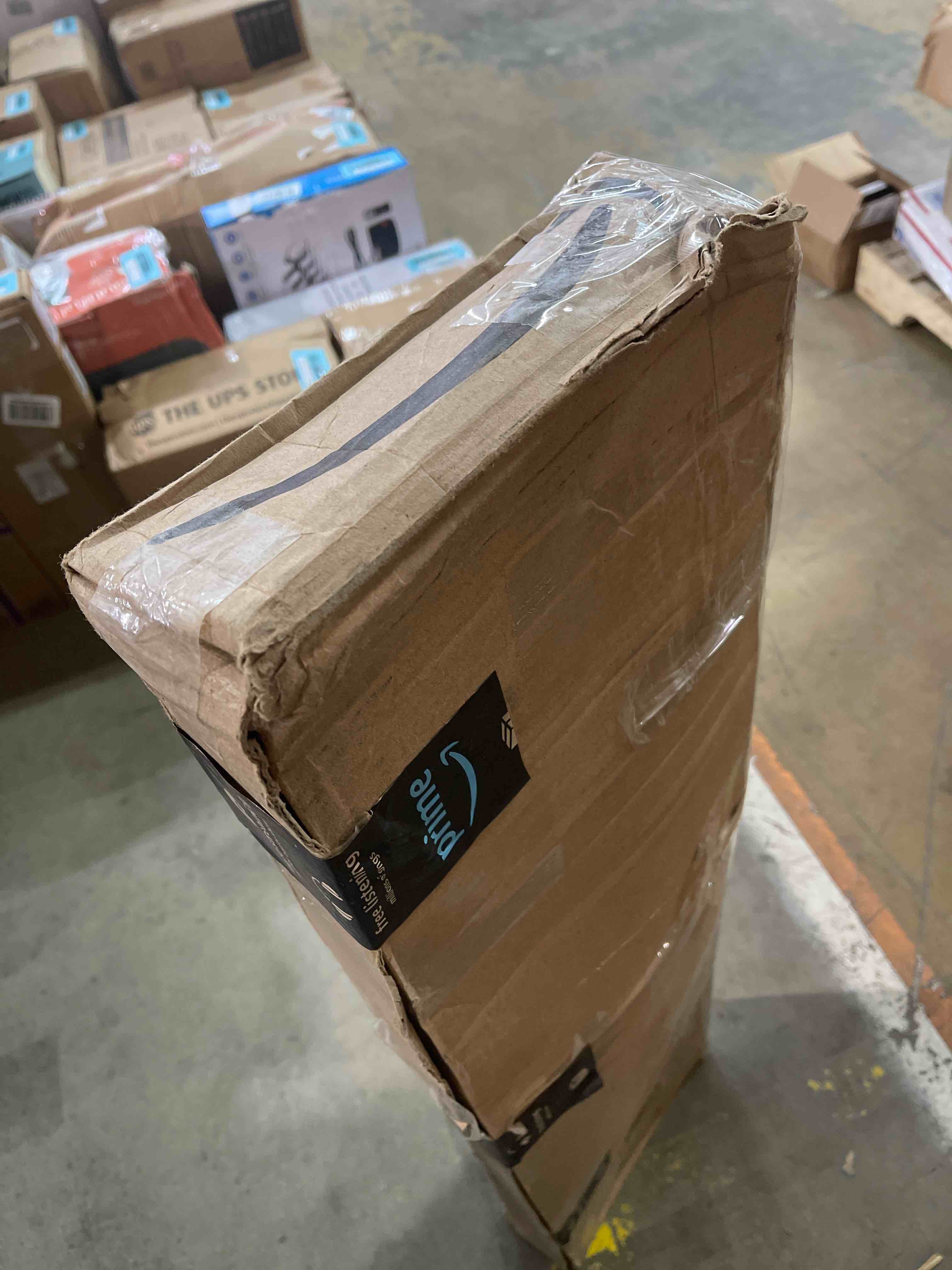 https://s3.amazonaws.com/lotting-images-prod/phillipi/BLU6422616_1721745998604.jpeg