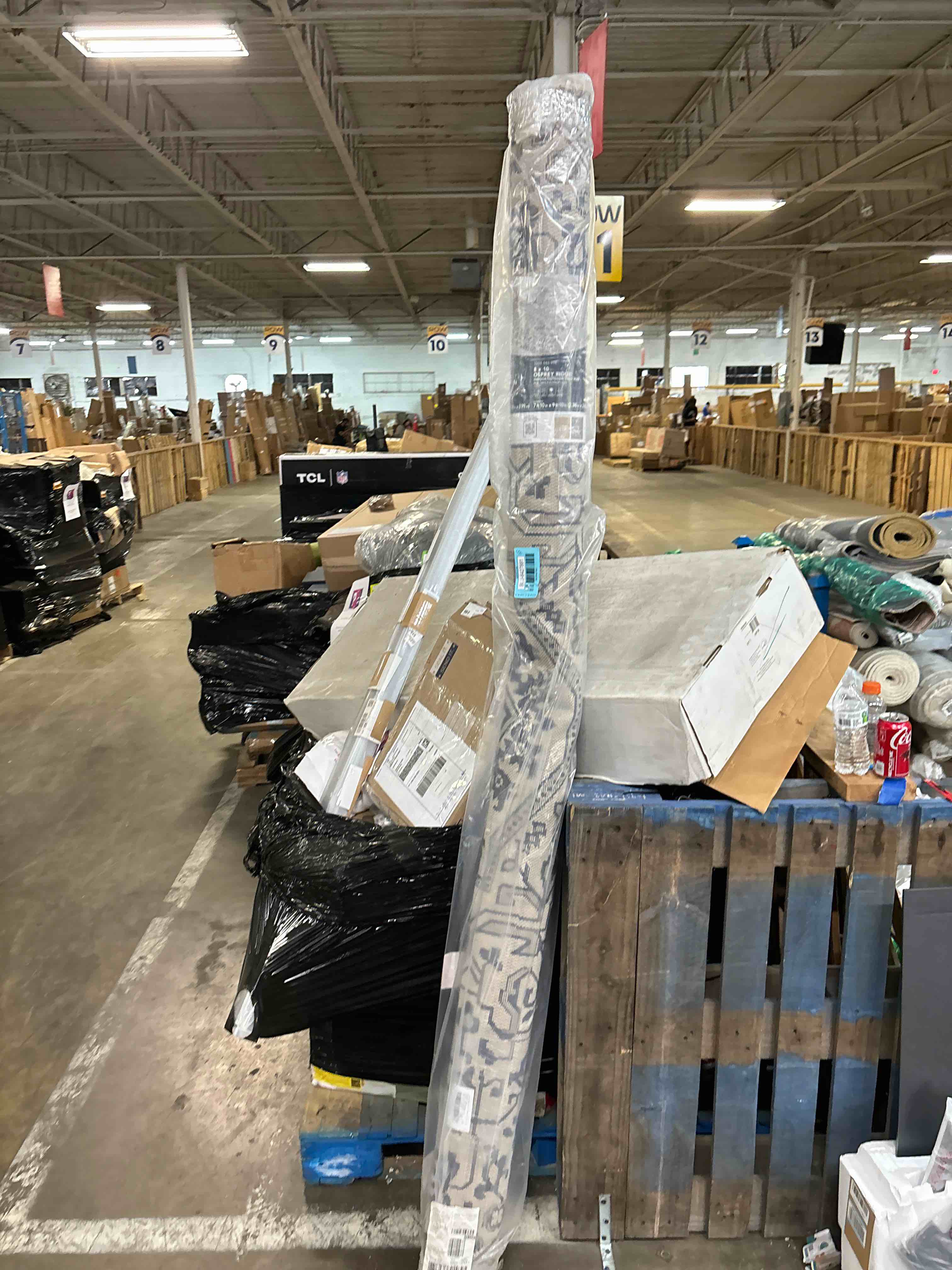 Osprey Blue 8 ft. x 10 ft. Floral Medallion Indoor/Outdoor Area Rug