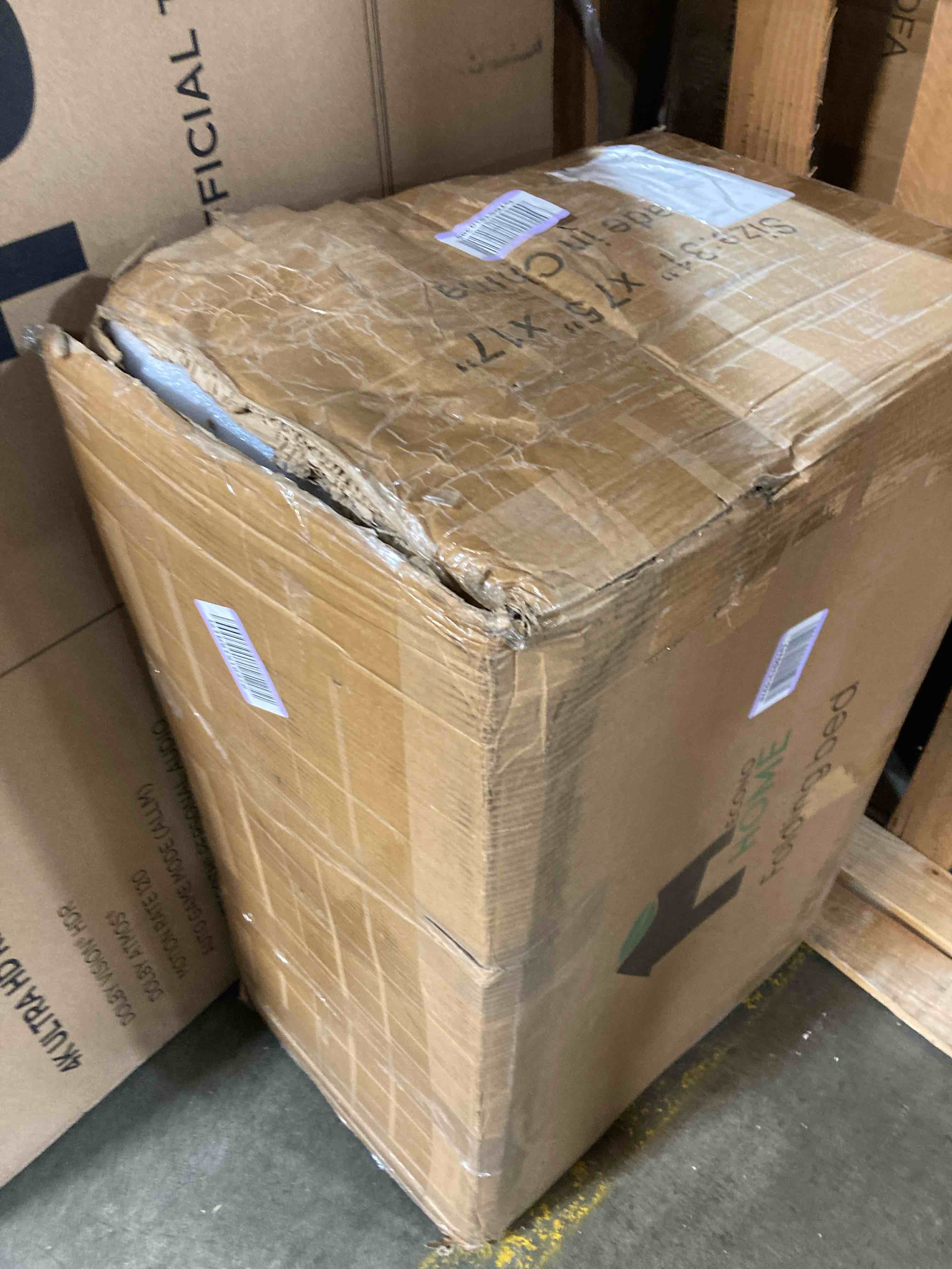 https://s3.amazonaws.com/lotting-images-prod/phillipi/BLU6455618_1723039106664.jpeg