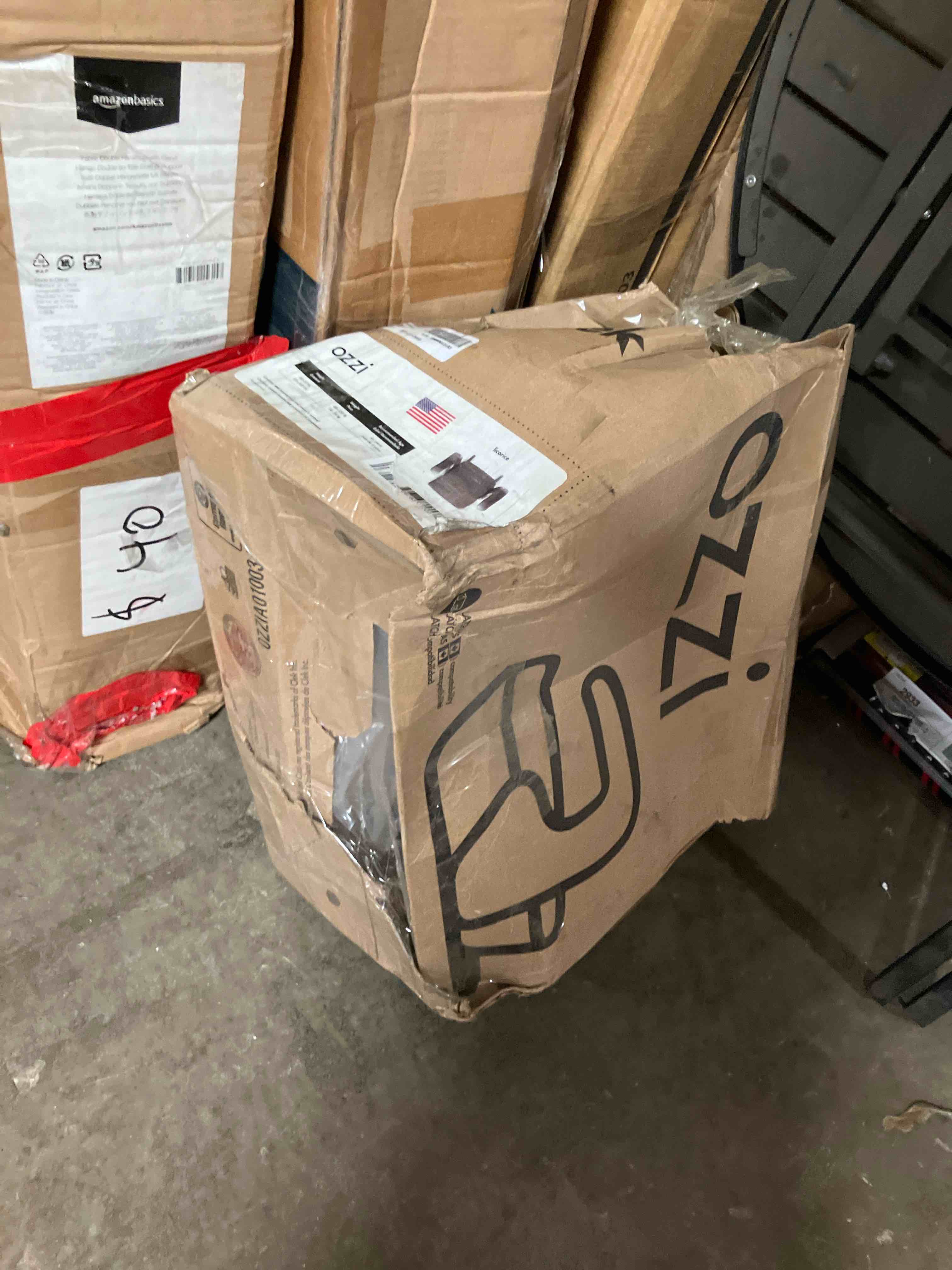 https://s3.amazonaws.com/lotting-images-prod/phillipi/BLU6457997_1724876508887.jpeg