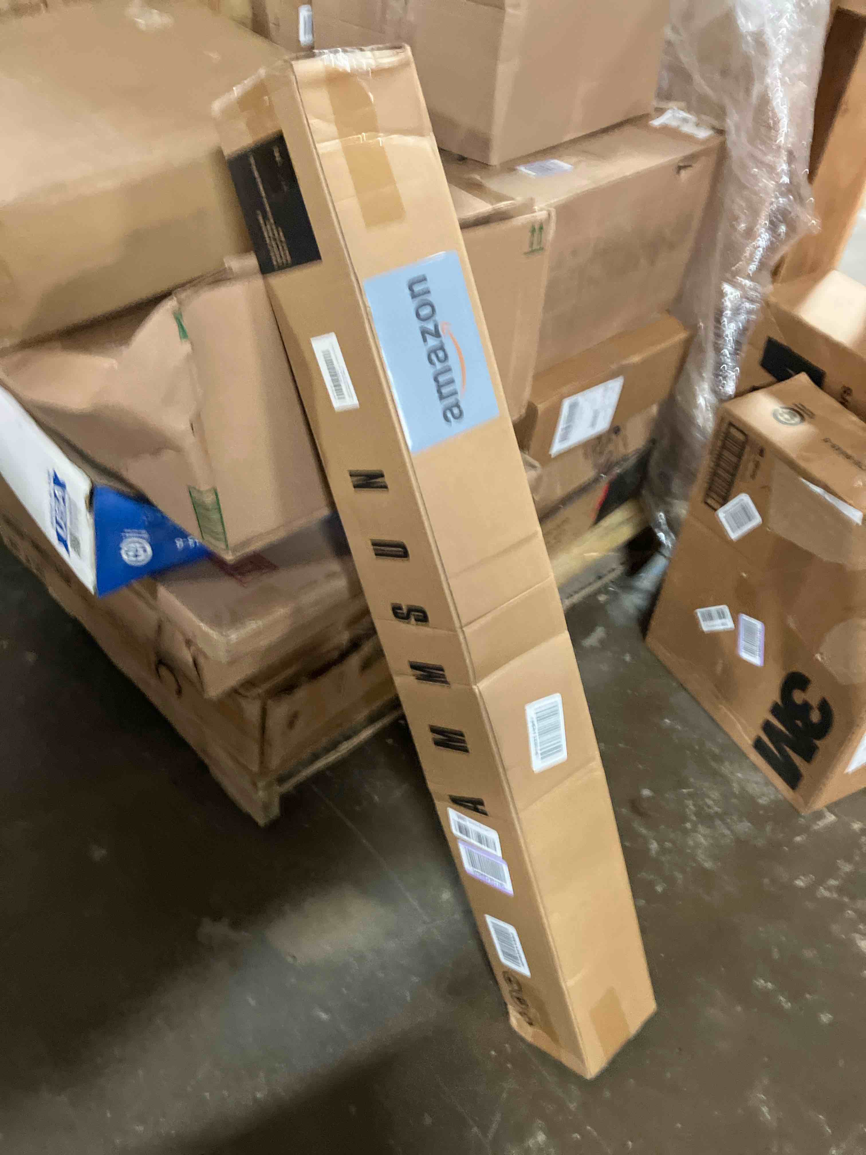 https://s3.amazonaws.com/lotting-images-prod/phillipi/BLU6458051_1724946766729.jpeg