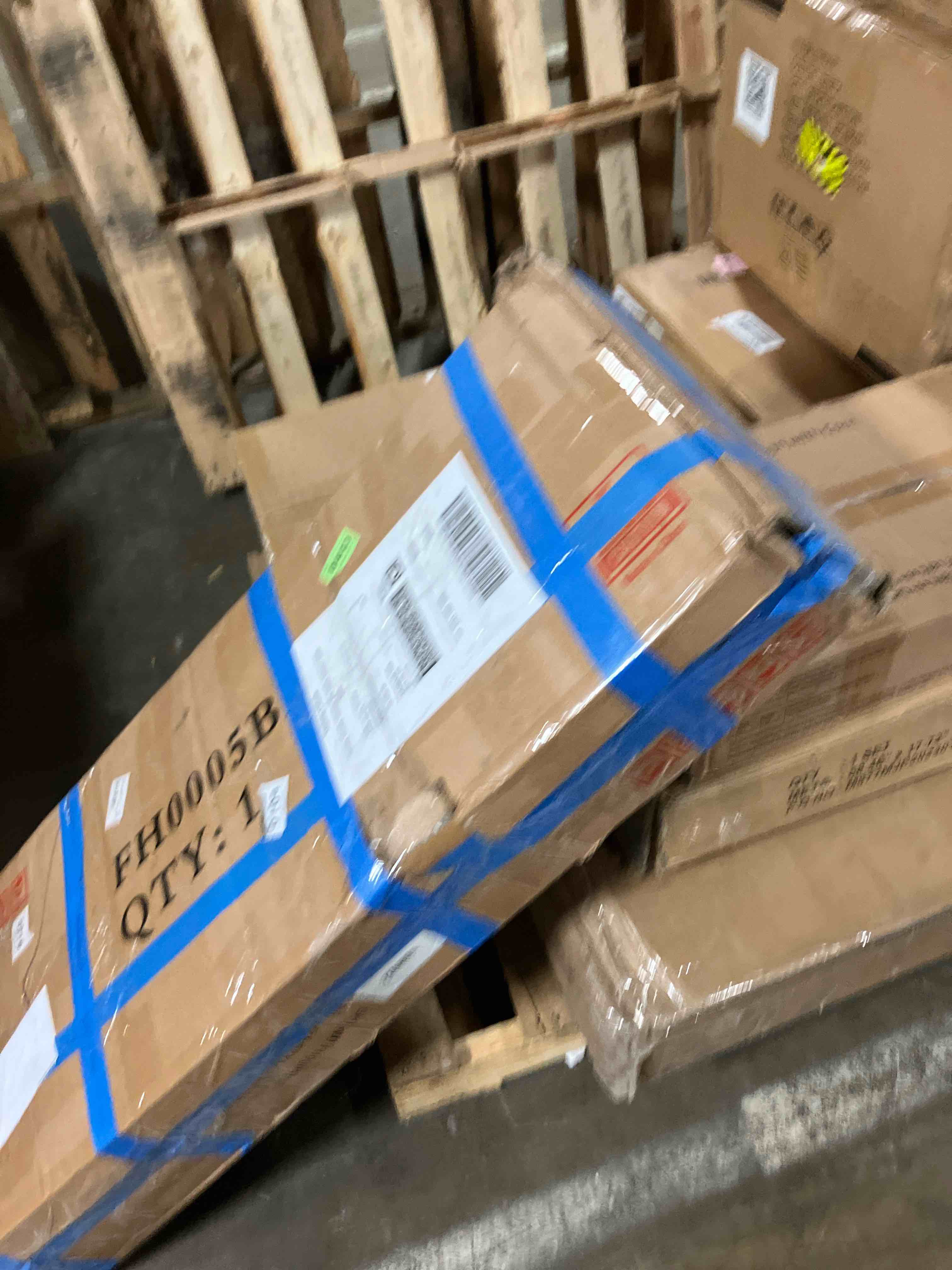 https://s3.amazonaws.com/lotting-images-prod/phillipi/BLU6458843_1725477377559.jpeg