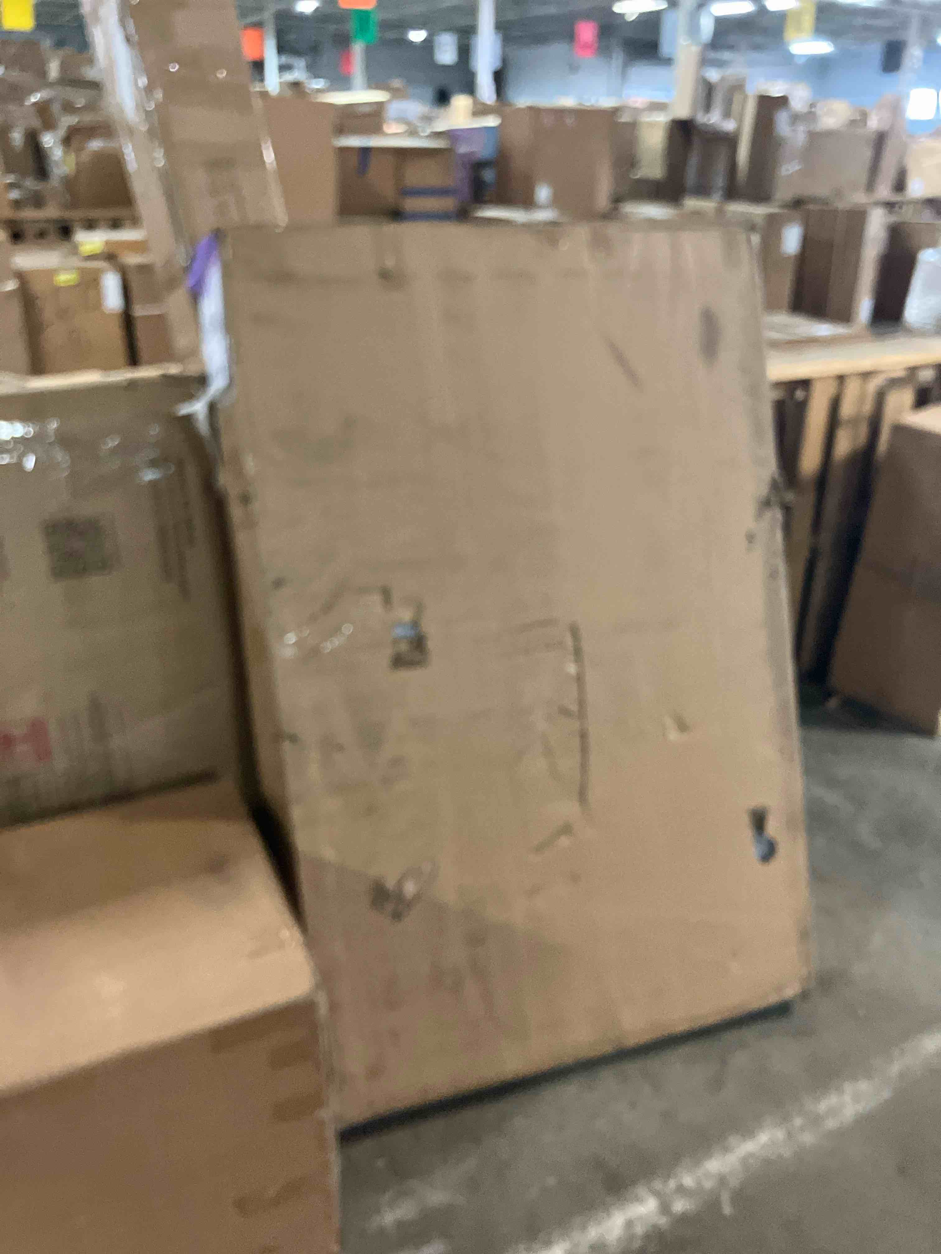 https://s3.amazonaws.com/lotting-images-prod/phillipi/BLU6458856_1725552911987.jpeg