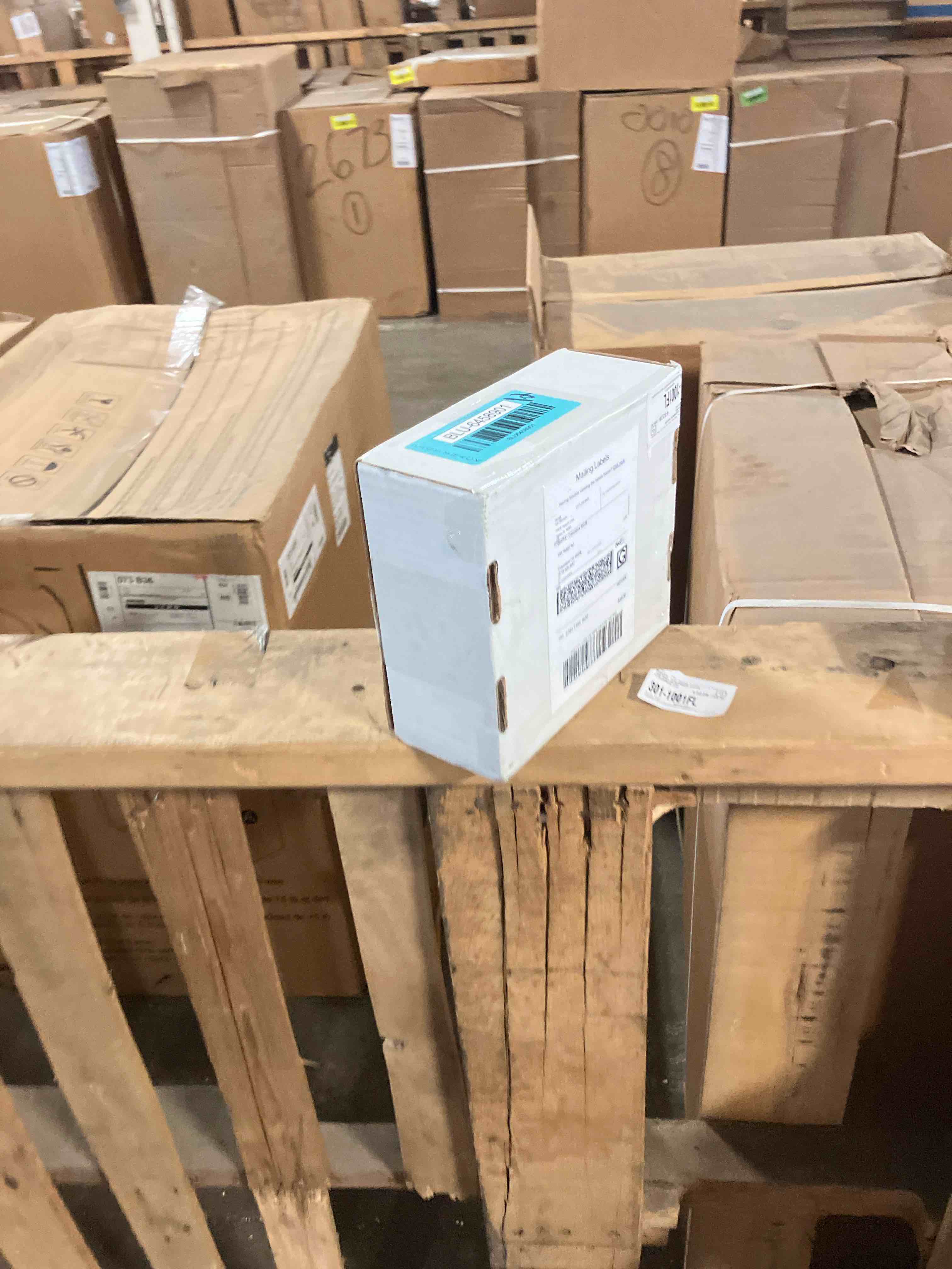 https://s3.amazonaws.com/lotting-images-prod/phillipi/BLU6458901_1725558386269.jpeg