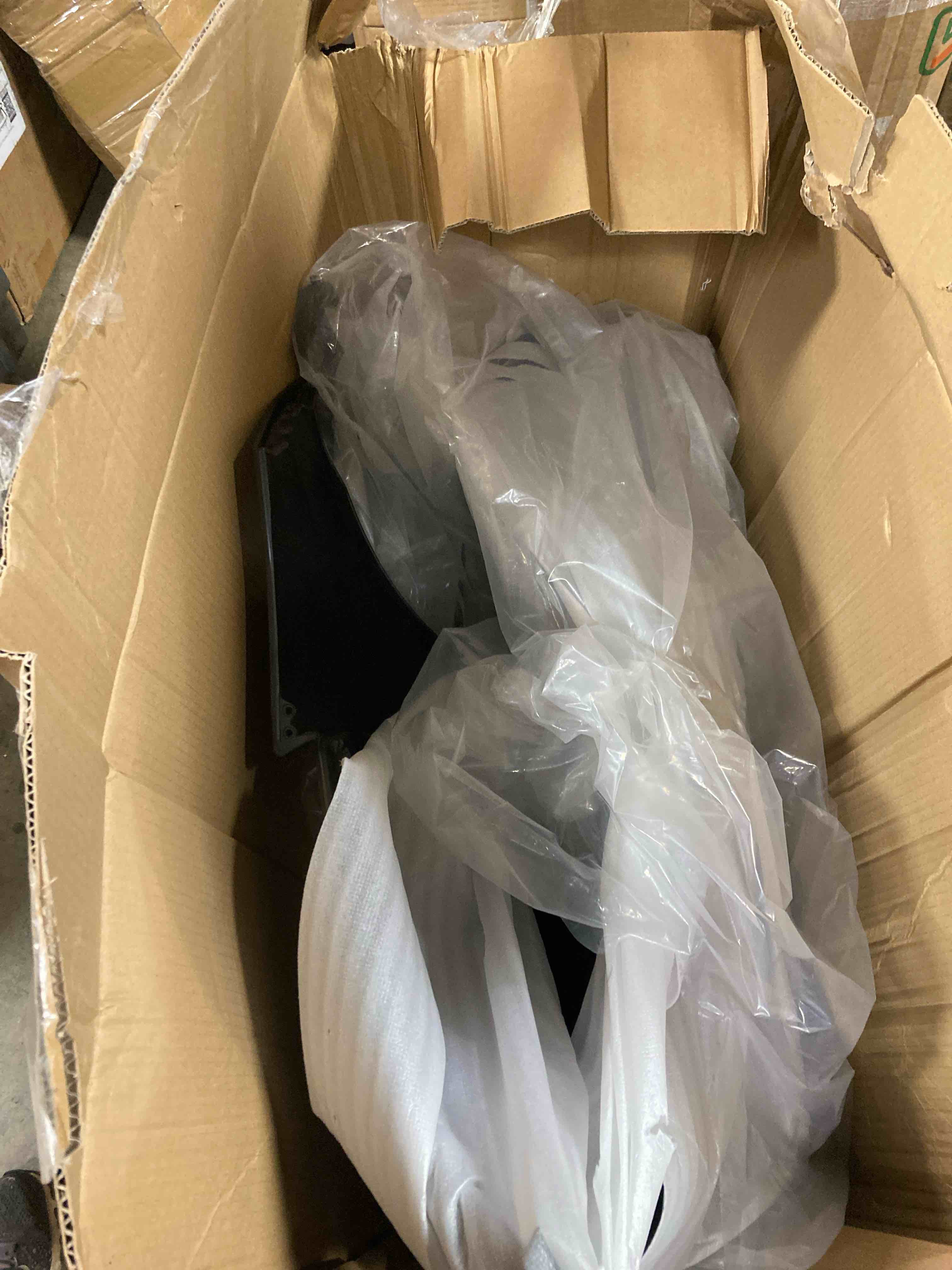 https://s3.amazonaws.com/lotting-images-prod/phillipi/BLU6459790_1720017317340.jpeg