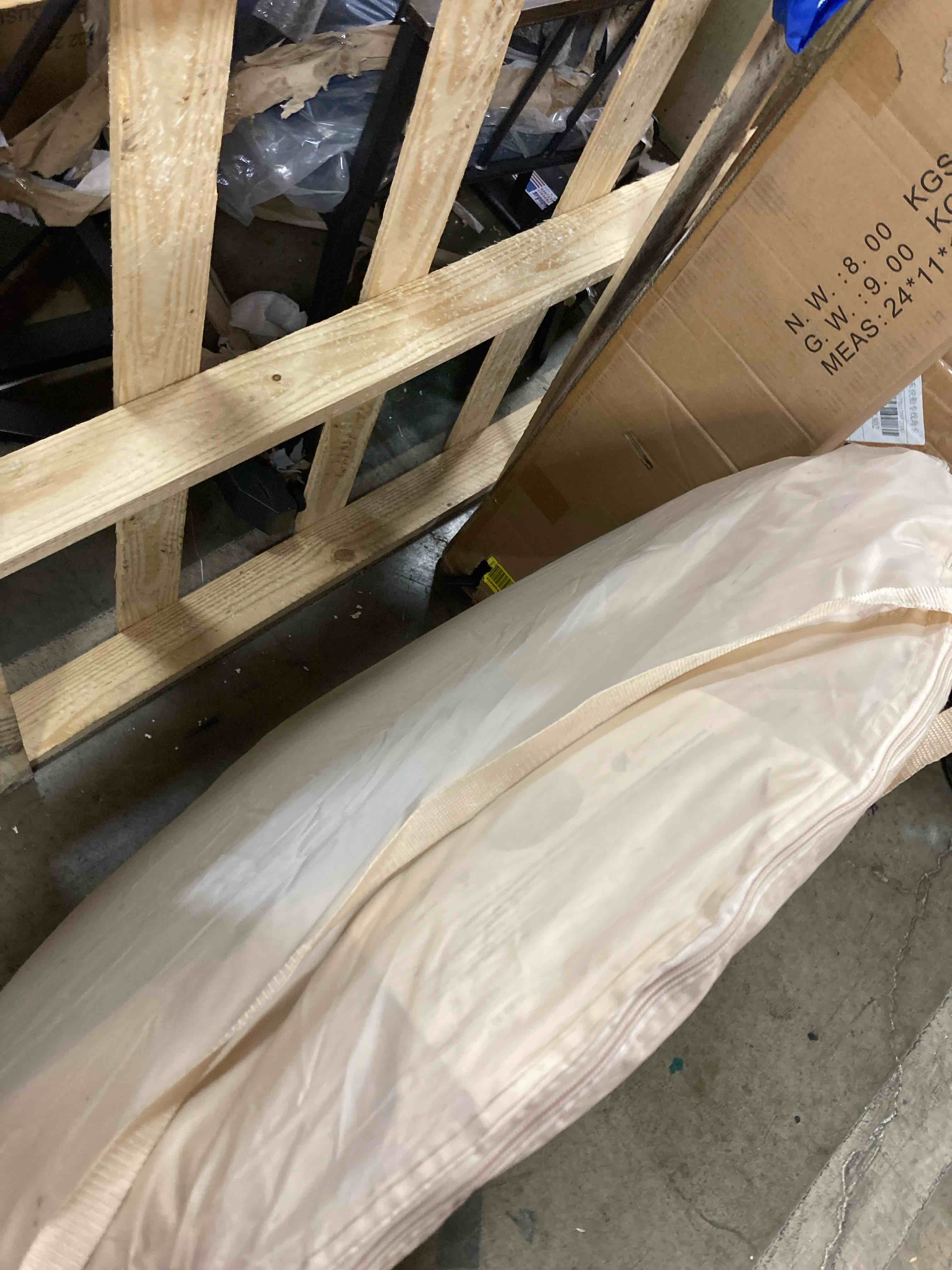 https://s3.amazonaws.com/lotting-images-prod/phillipi/BLU6459808_1720019412540.jpeg