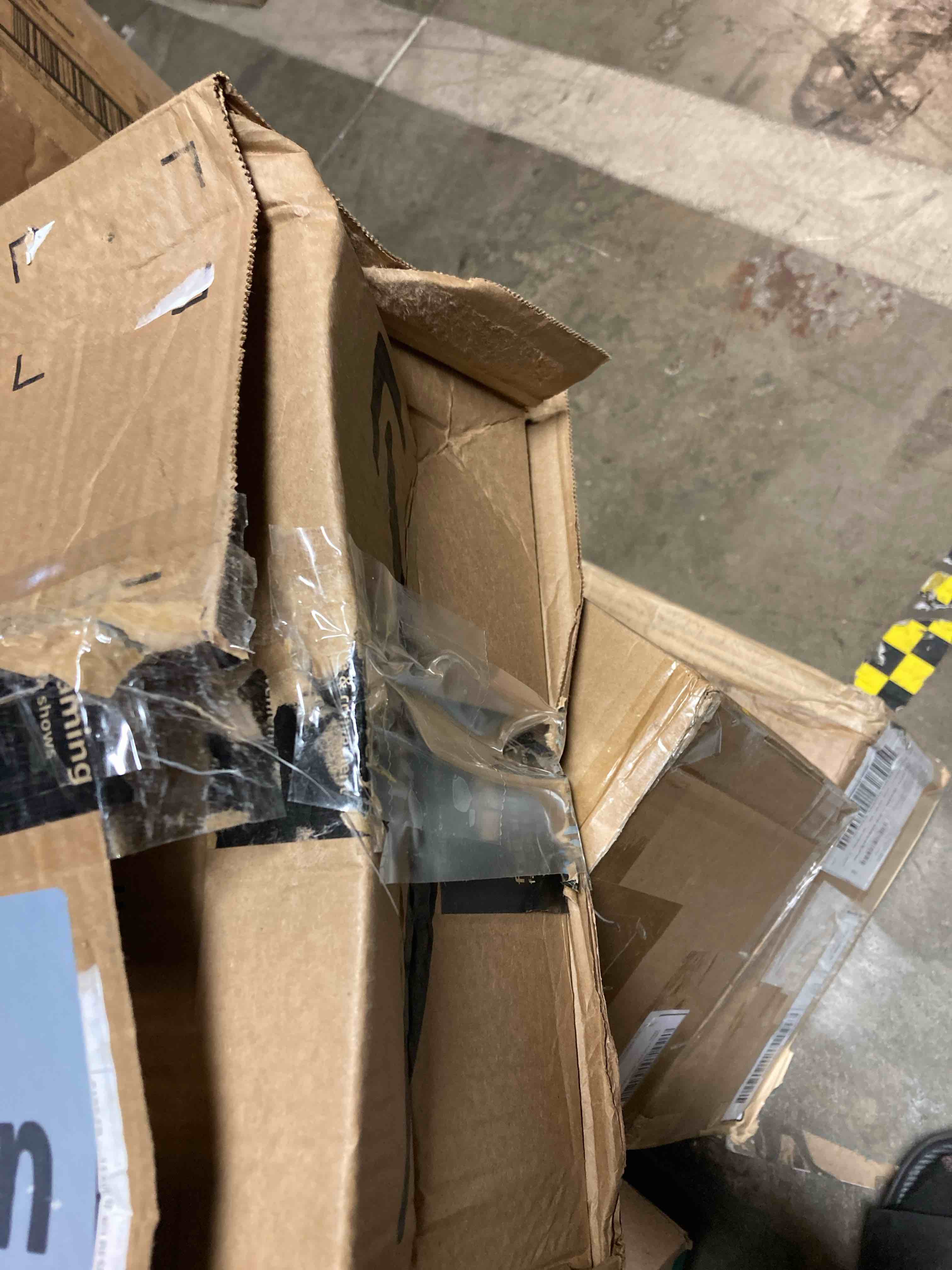https://s3.amazonaws.com/lotting-images-prod/phillipi/BLU6462658_1724428623727.jpeg