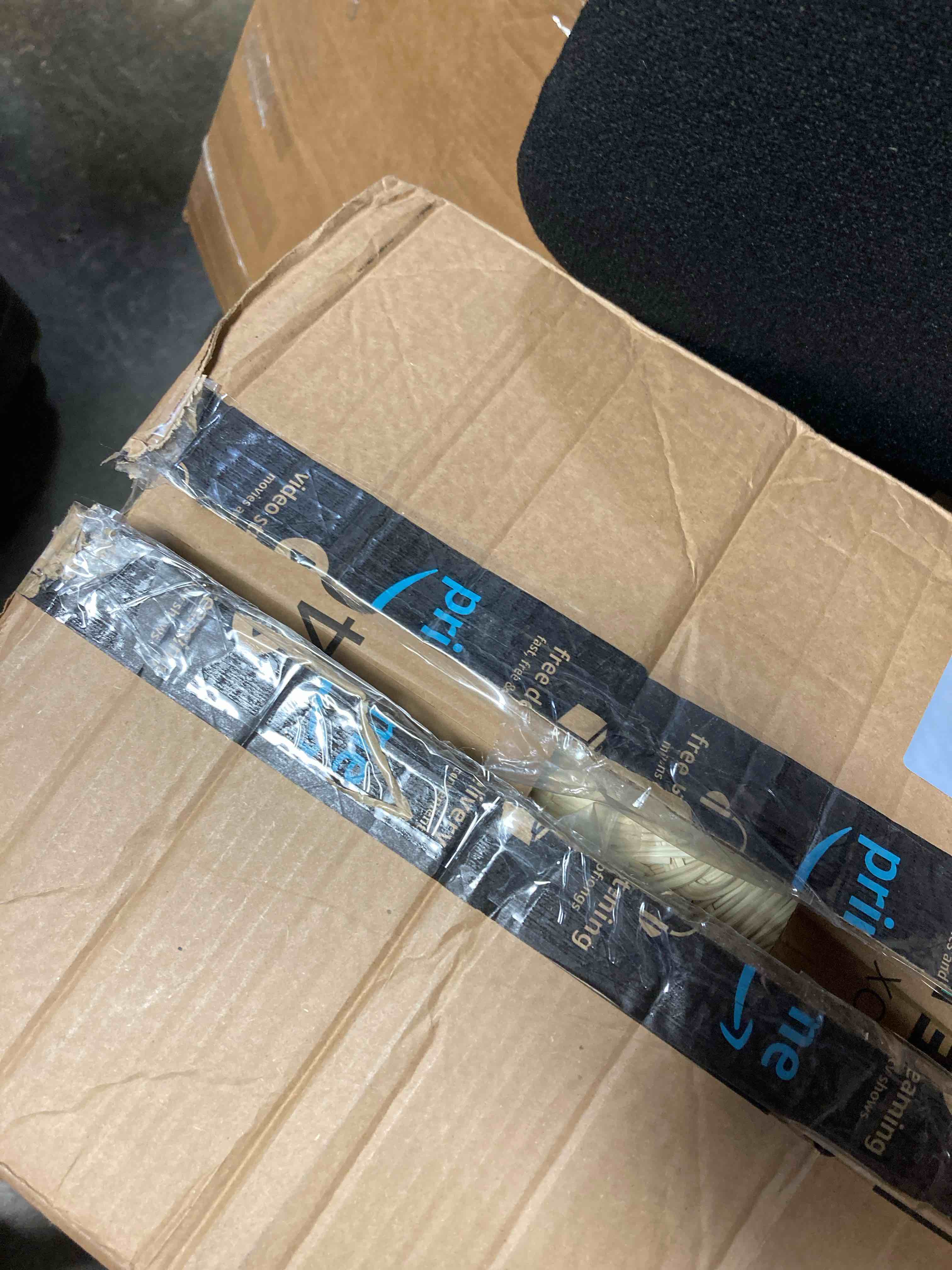 https://s3.amazonaws.com/lotting-images-prod/phillipi/BLU6462666_1724429887122.jpeg