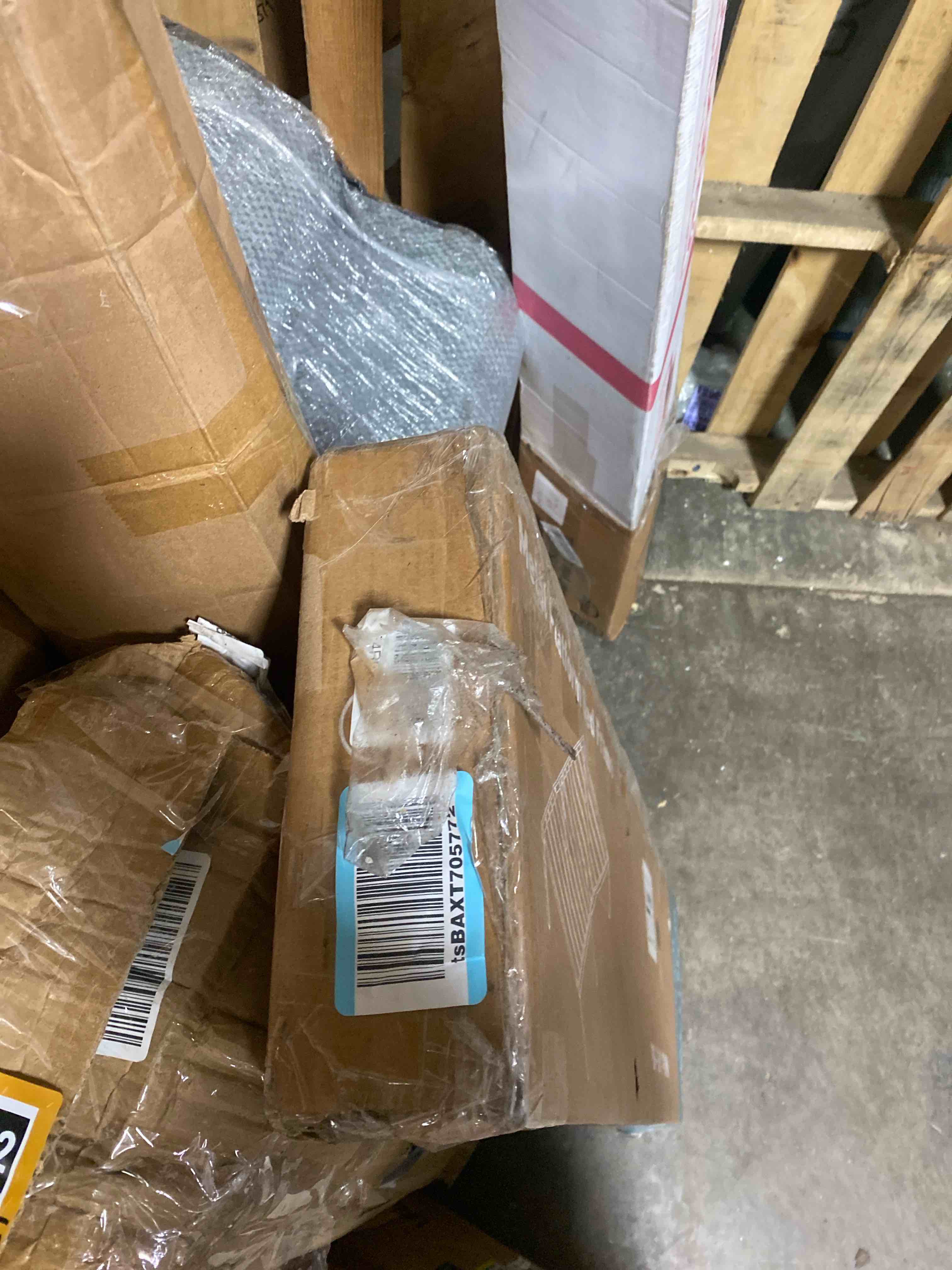 https://s3.amazonaws.com/lotting-images-prod/phillipi/BRN0097275_1730240384522.jpeg