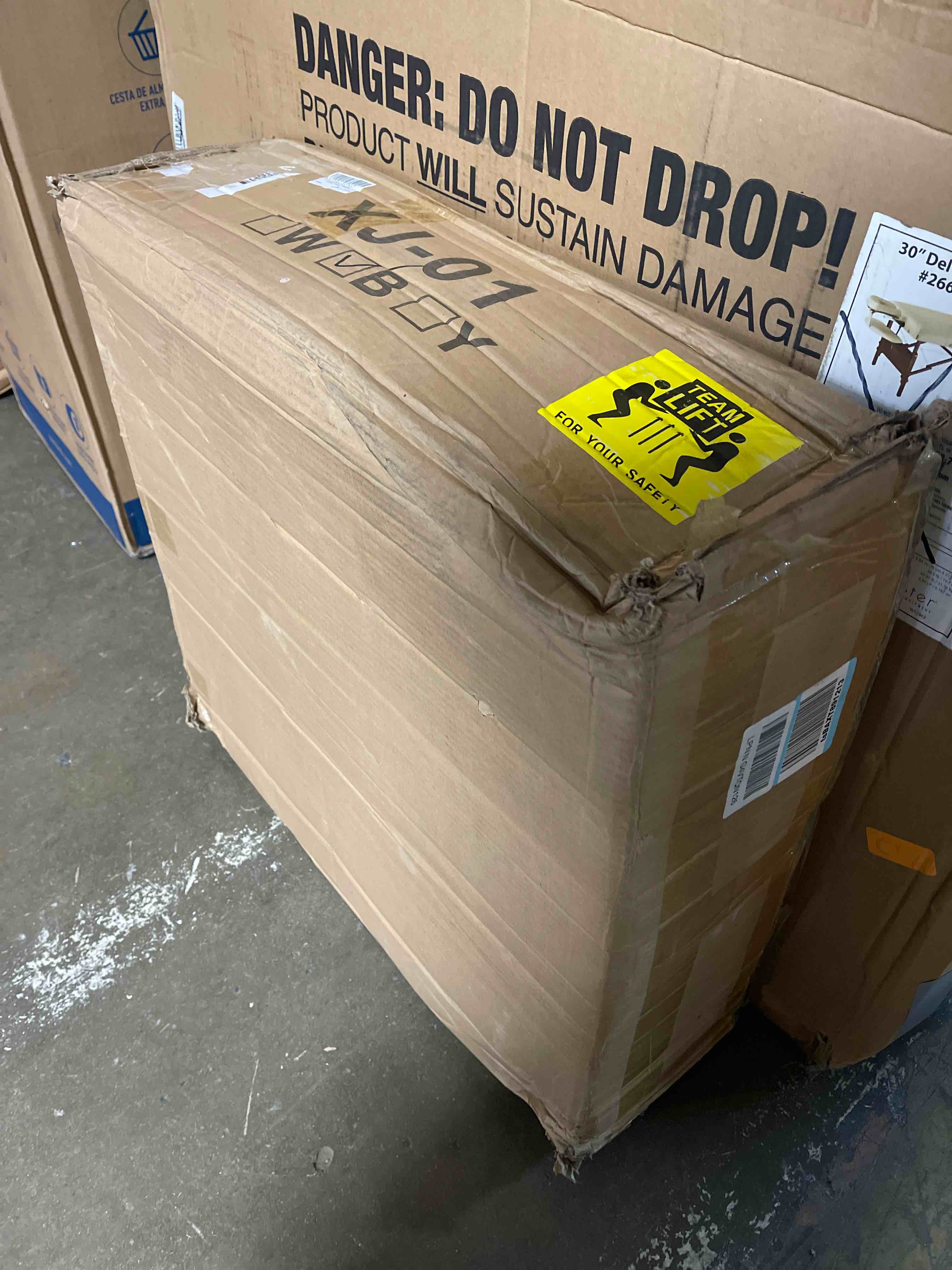https://s3.amazonaws.com/lotting-images-prod/phillipi/BRN0098580_1729015084767.jpeg