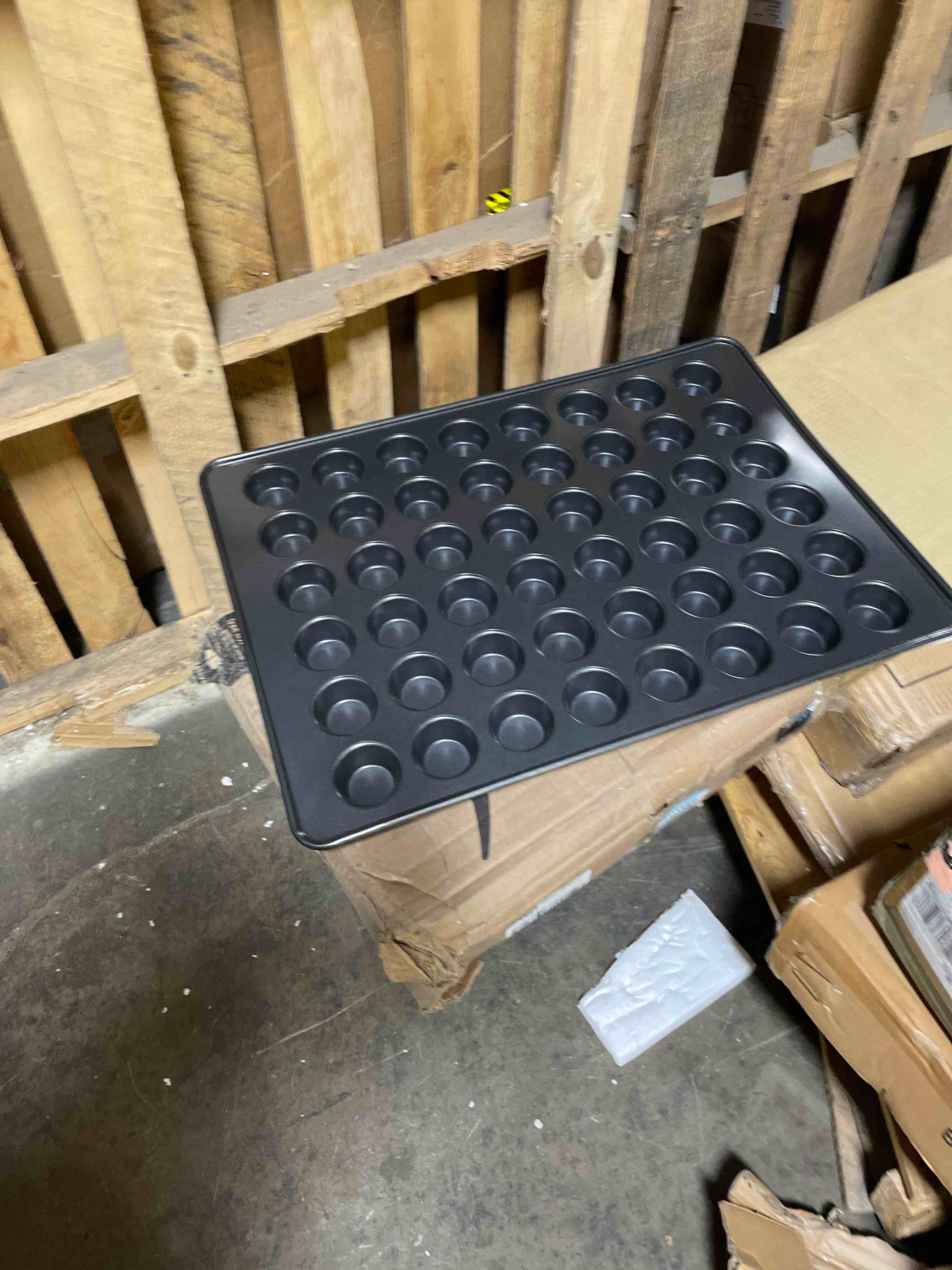 HONGBAKE 48 Cup Mini Muffin Pan, Small Cupcake Pan, Premium Nonstick