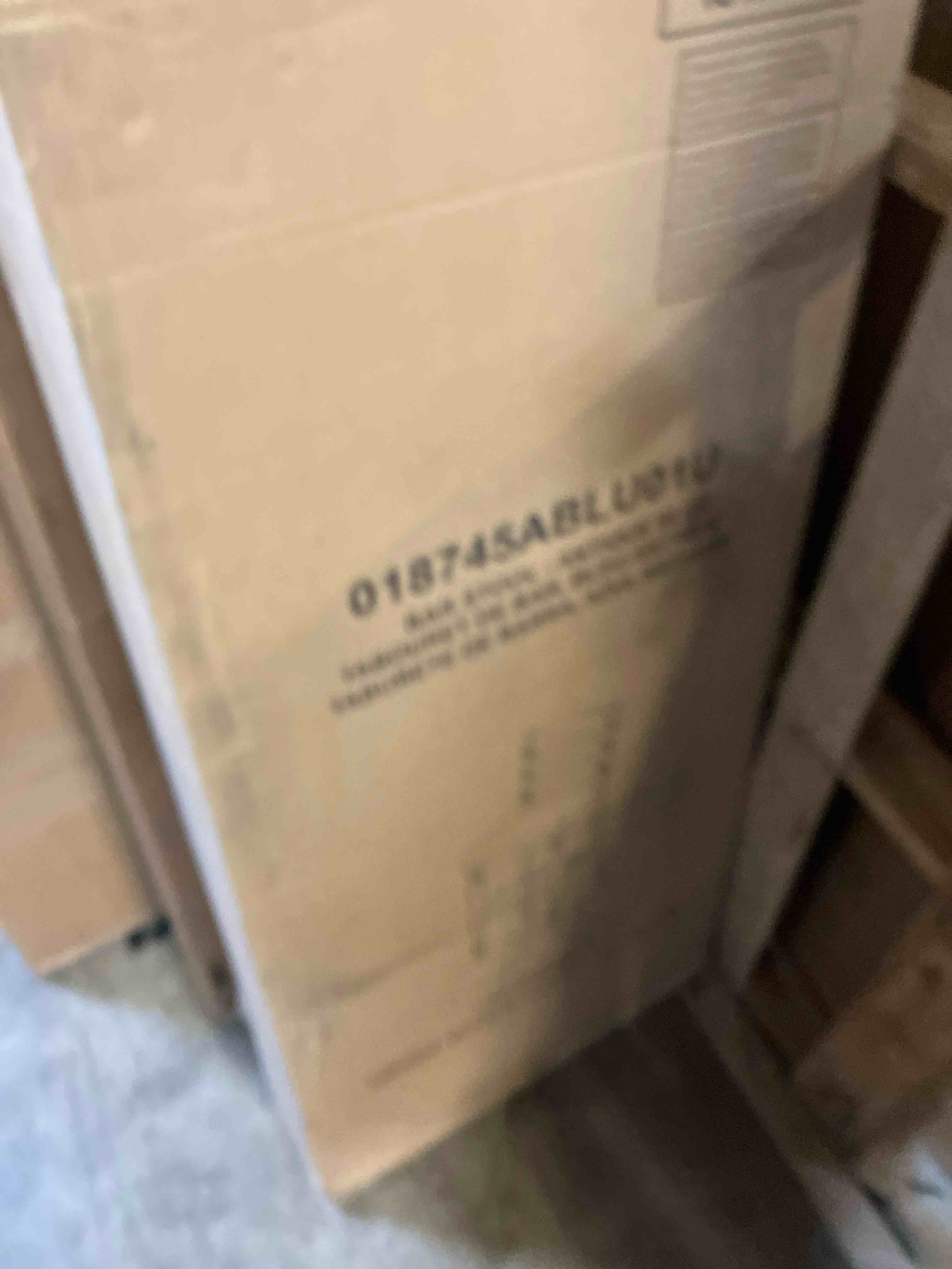 https://s3.amazonaws.com/lotting-images-prod/phillipi/BRN0102300_1740166328178.jpeg