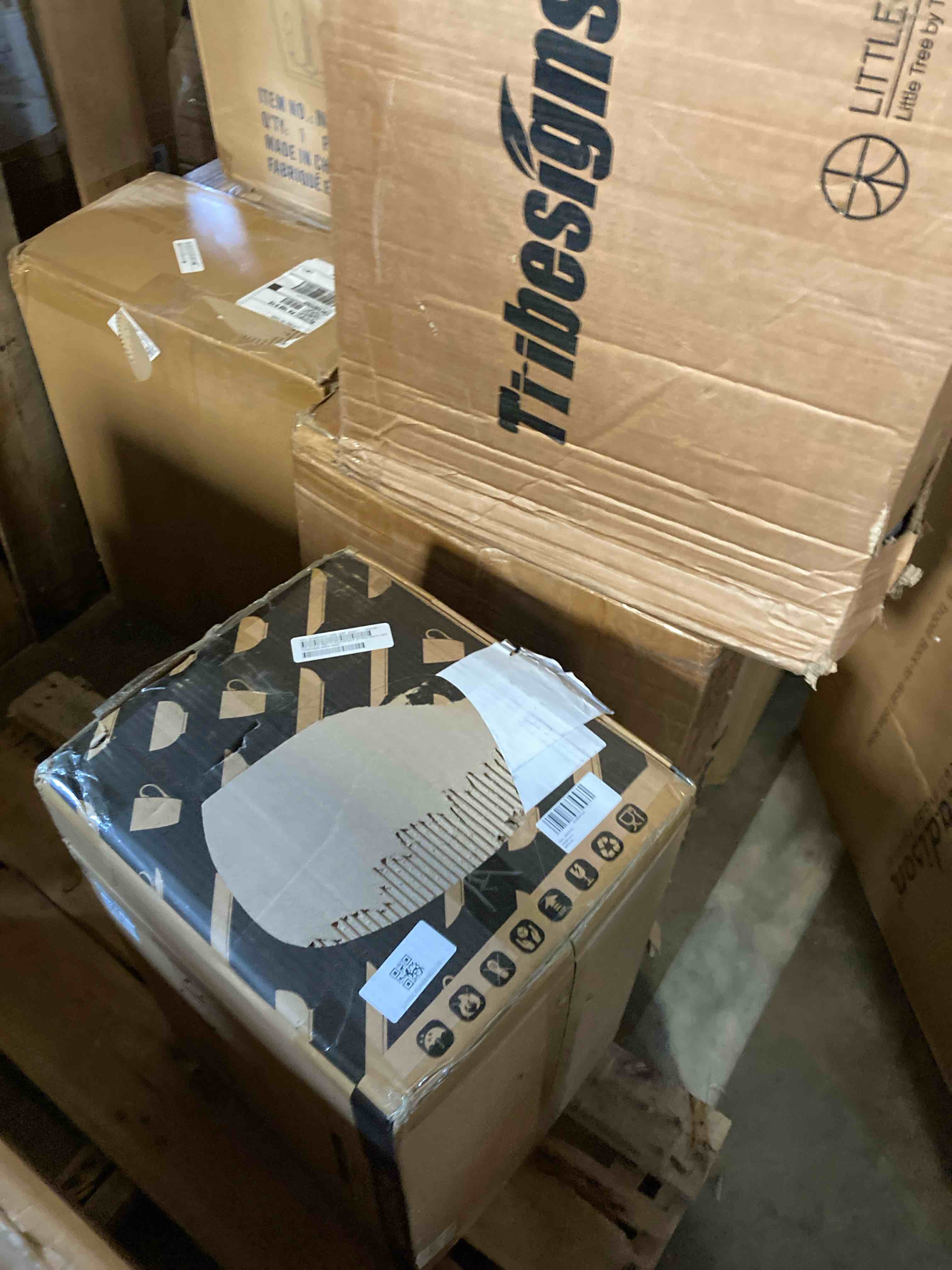https://s3.amazonaws.com/lotting-images-prod/phillipi/BRN0103433_1736358457651.jpeg