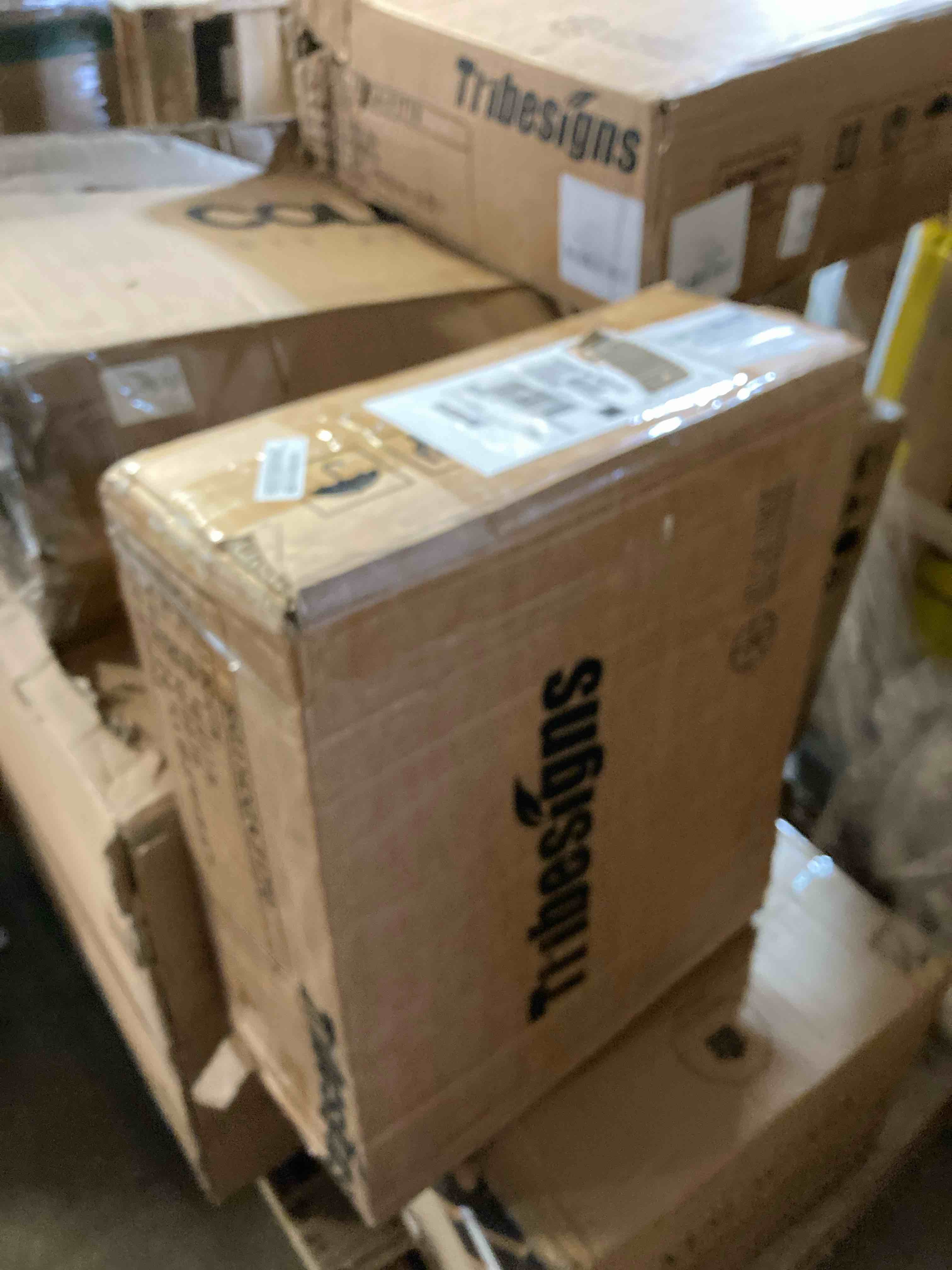 https://s3.amazonaws.com/lotting-images-prod/phillipi/BRN0103437_1736280925616.jpeg