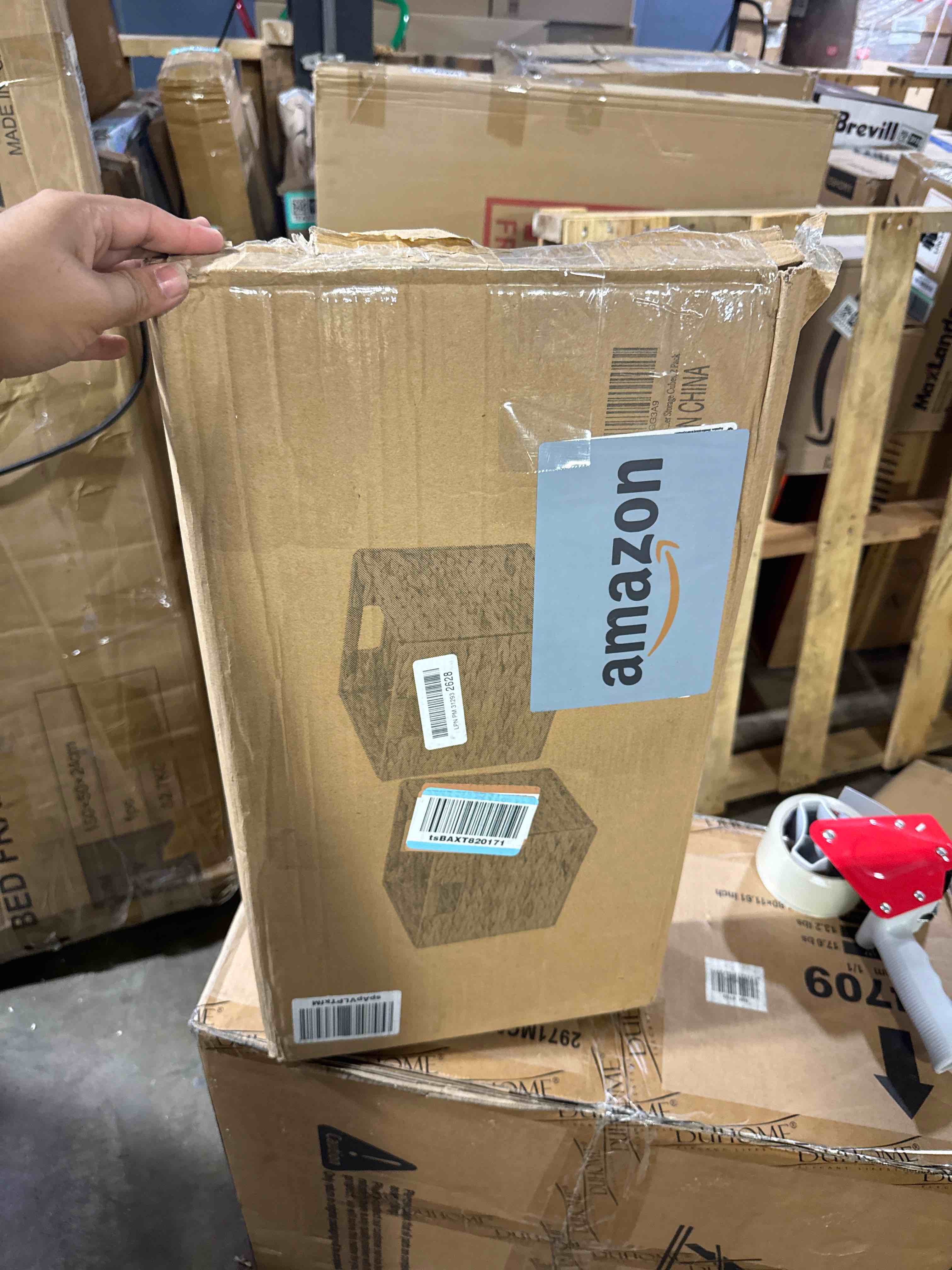https://s3.amazonaws.com/lotting-images-prod/phillipi/BRN0104130_1758641475992.jpeg