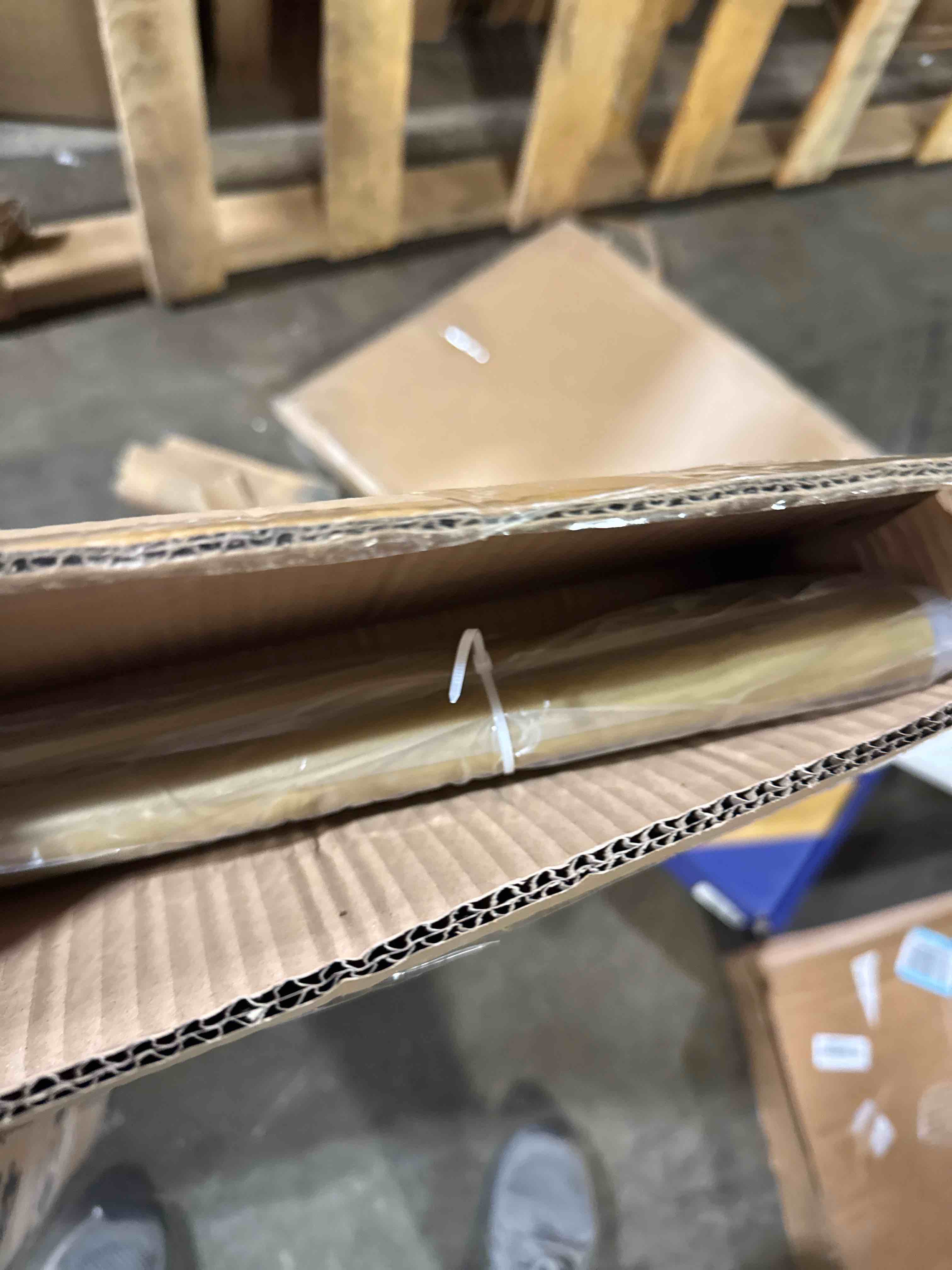https://s3.amazonaws.com/lotting-images-prod/phillipi/BRN0104137_1758640782119.jpeg