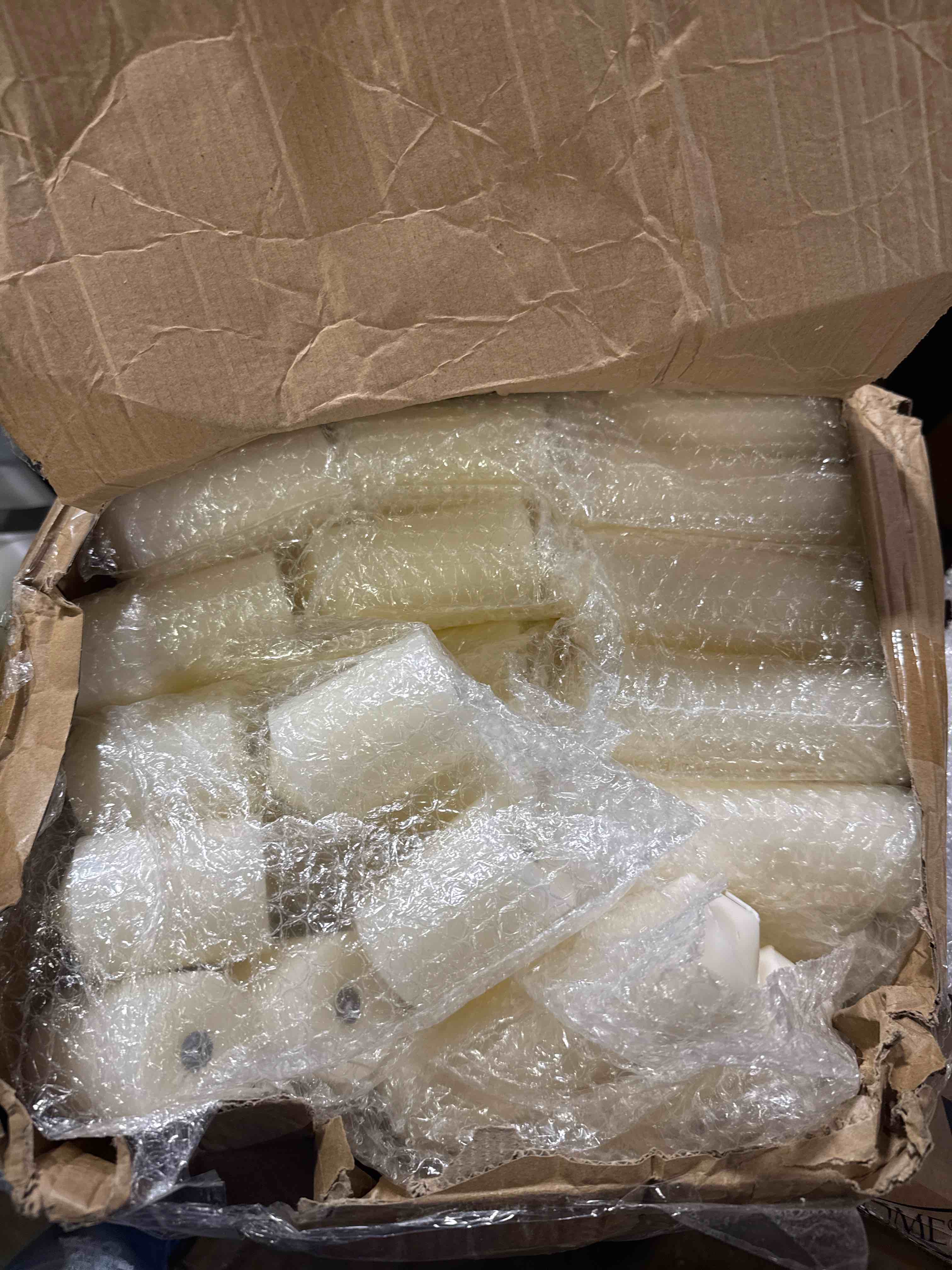 https://s3.amazonaws.com/lotting-images-prod/phillipi/BRN0104140_1758640027728.jpeg