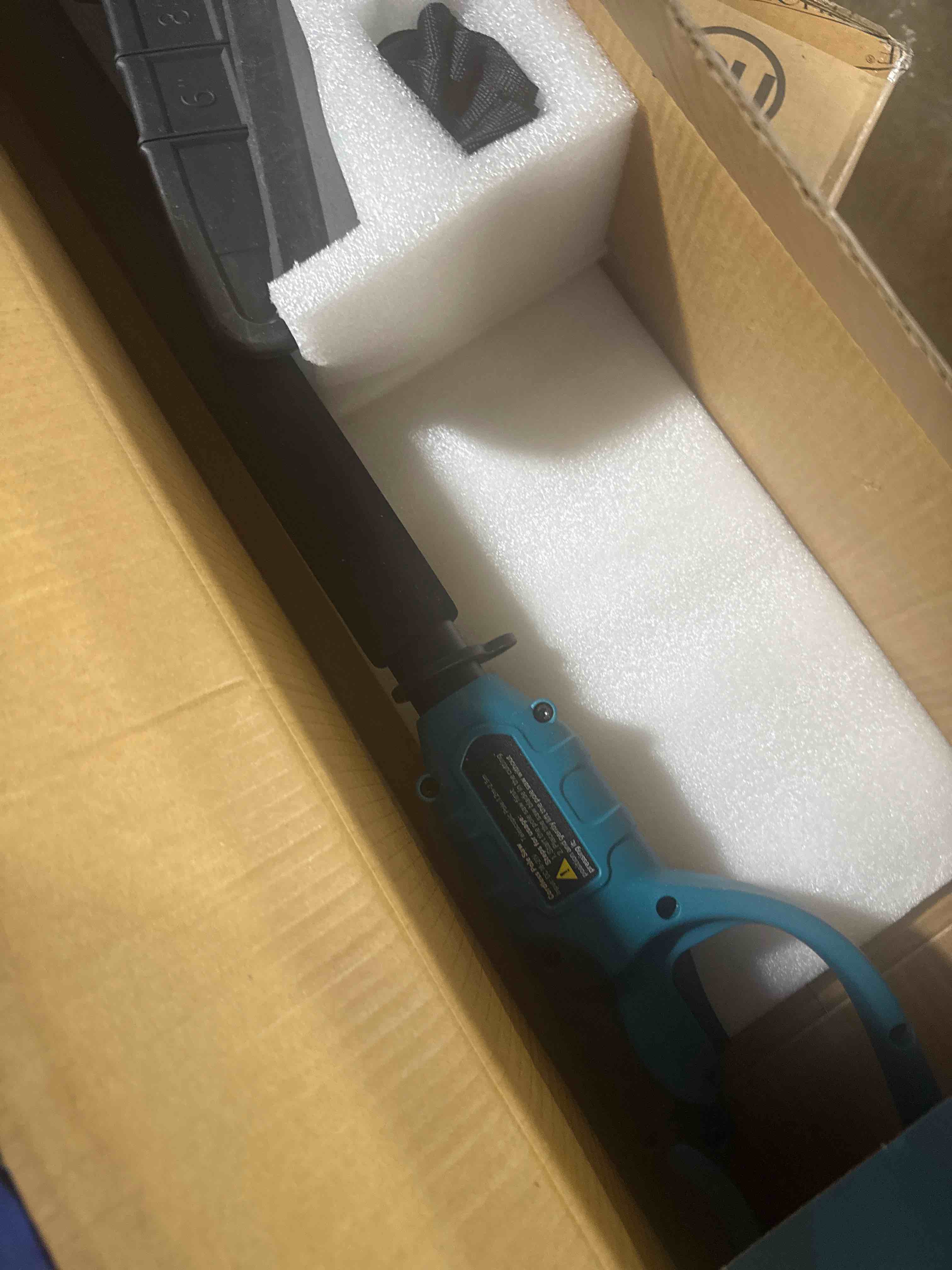 https://s3.amazonaws.com/lotting-images-prod/phillipi/BRN0104193_1758559591107.jpeg