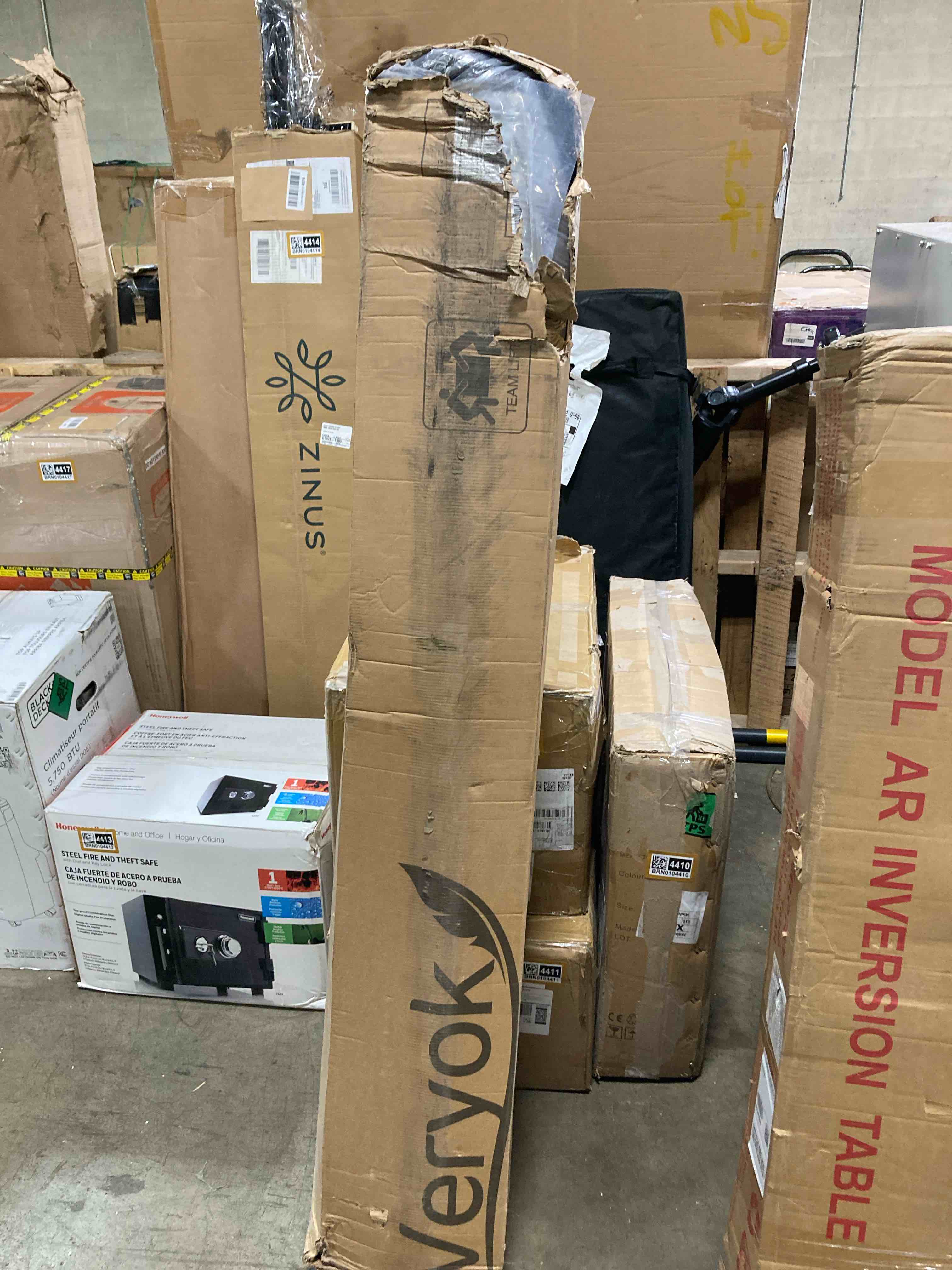 https://s3.amazonaws.com/lotting-images-prod/phillipi/BRN0104407_1753902187042.jpeg
