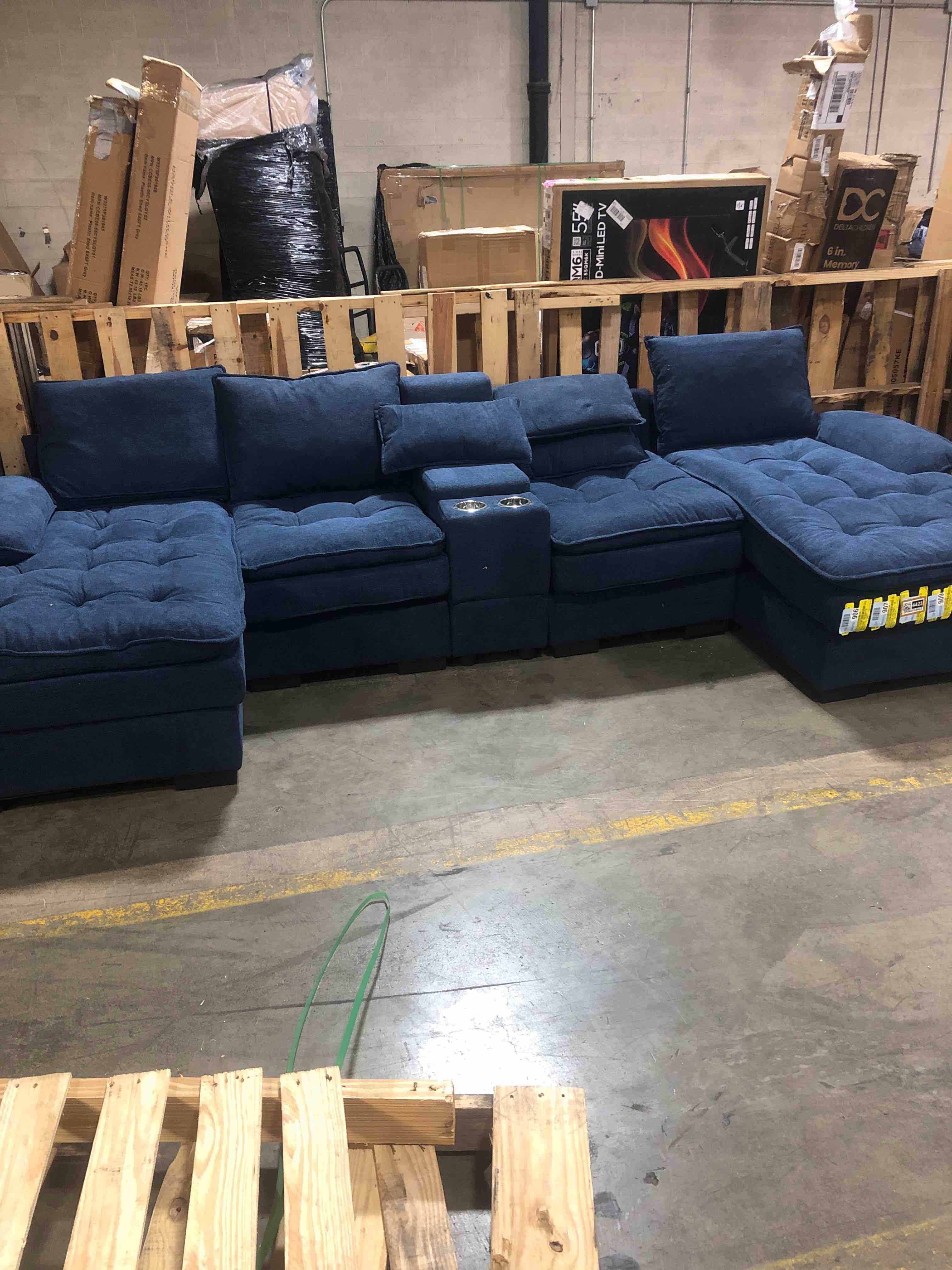 https://s3.amazonaws.com/lotting-images-prod/phillipi/BRN0104423_1753891154262.jpeg