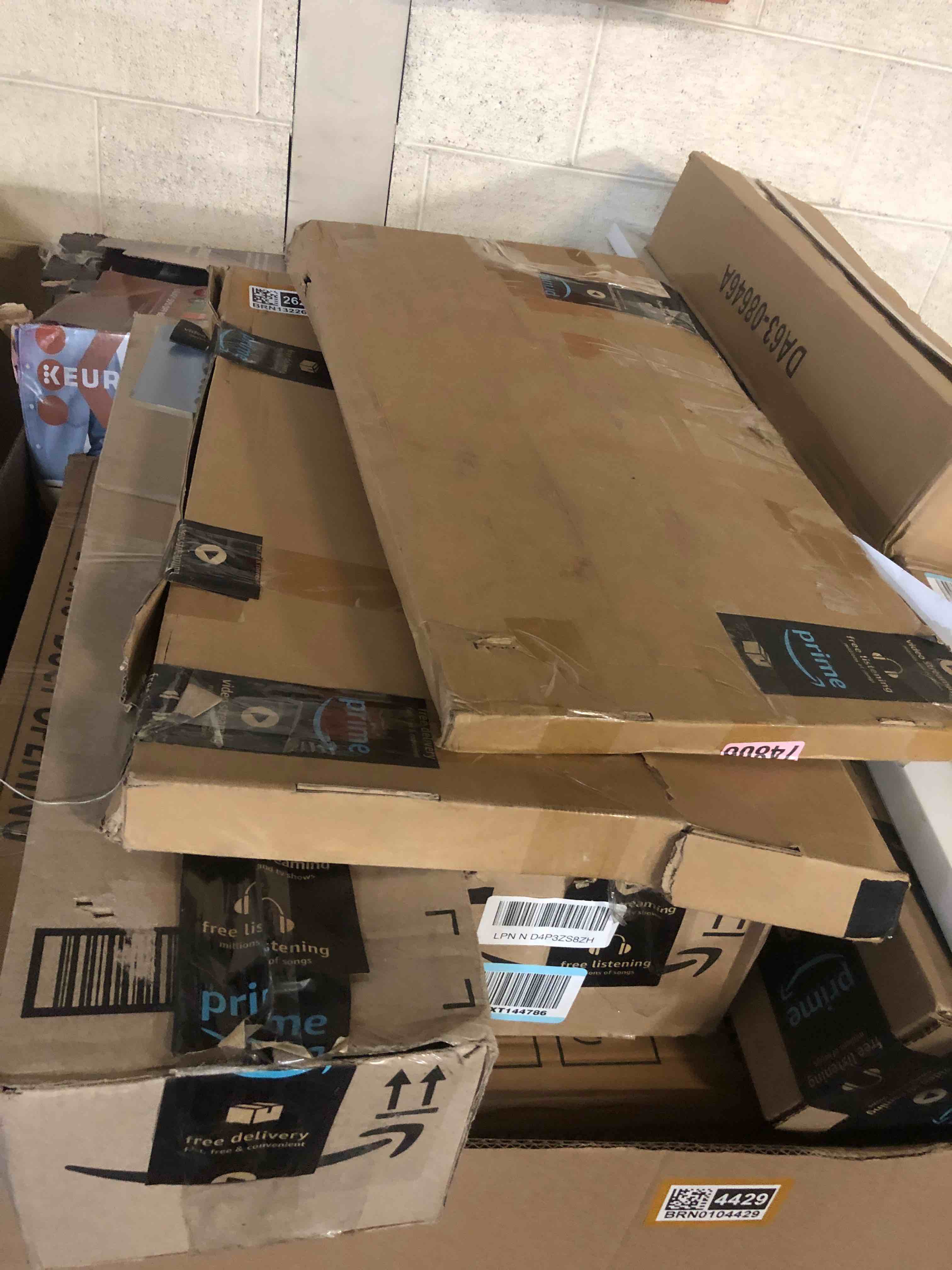 https://s3.amazonaws.com/lotting-images-prod/phillipi/BRN0104429_1753814000207.jpeg