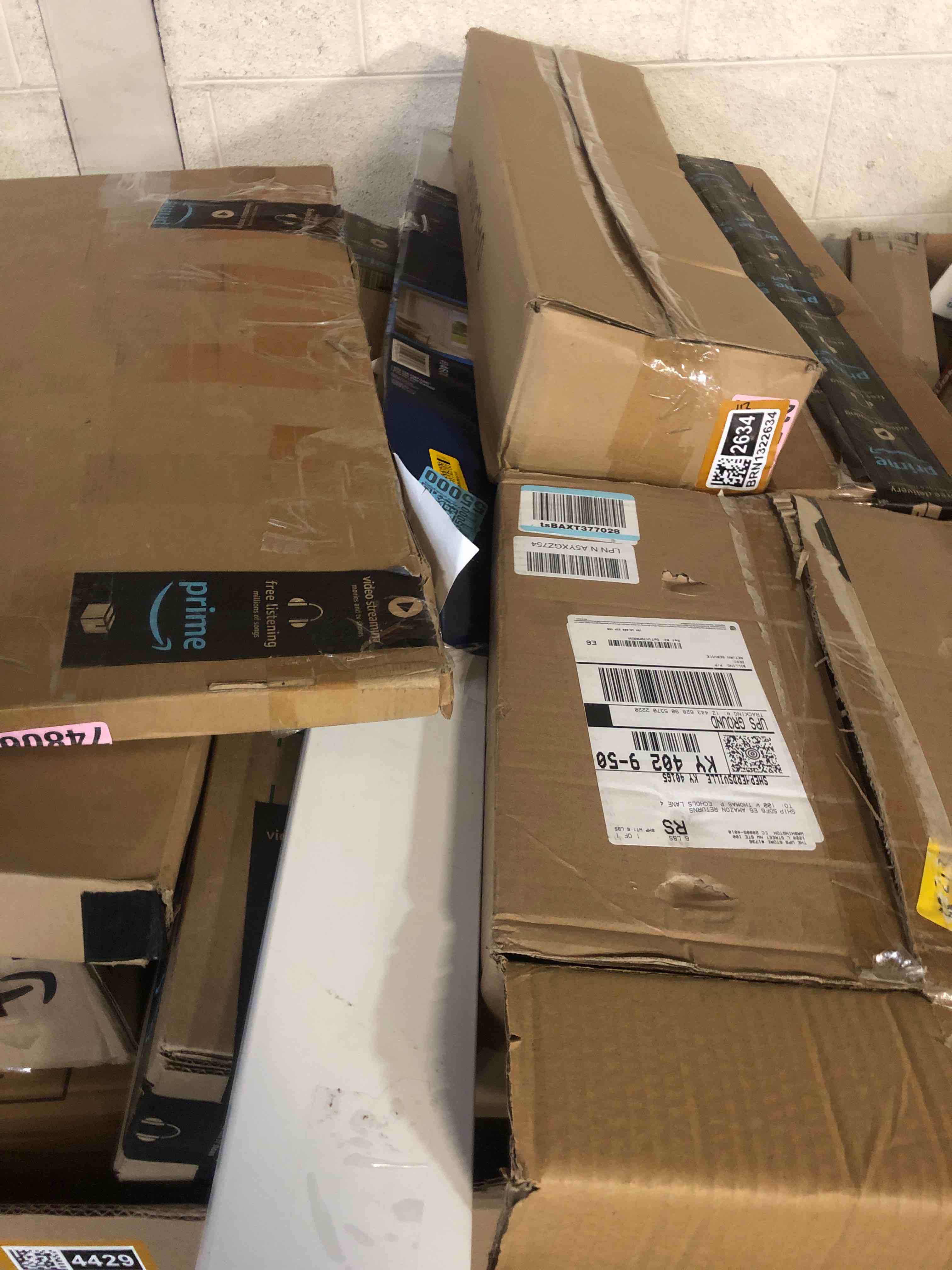 https://s3.amazonaws.com/lotting-images-prod/phillipi/BRN0104429_1753814003060.jpeg