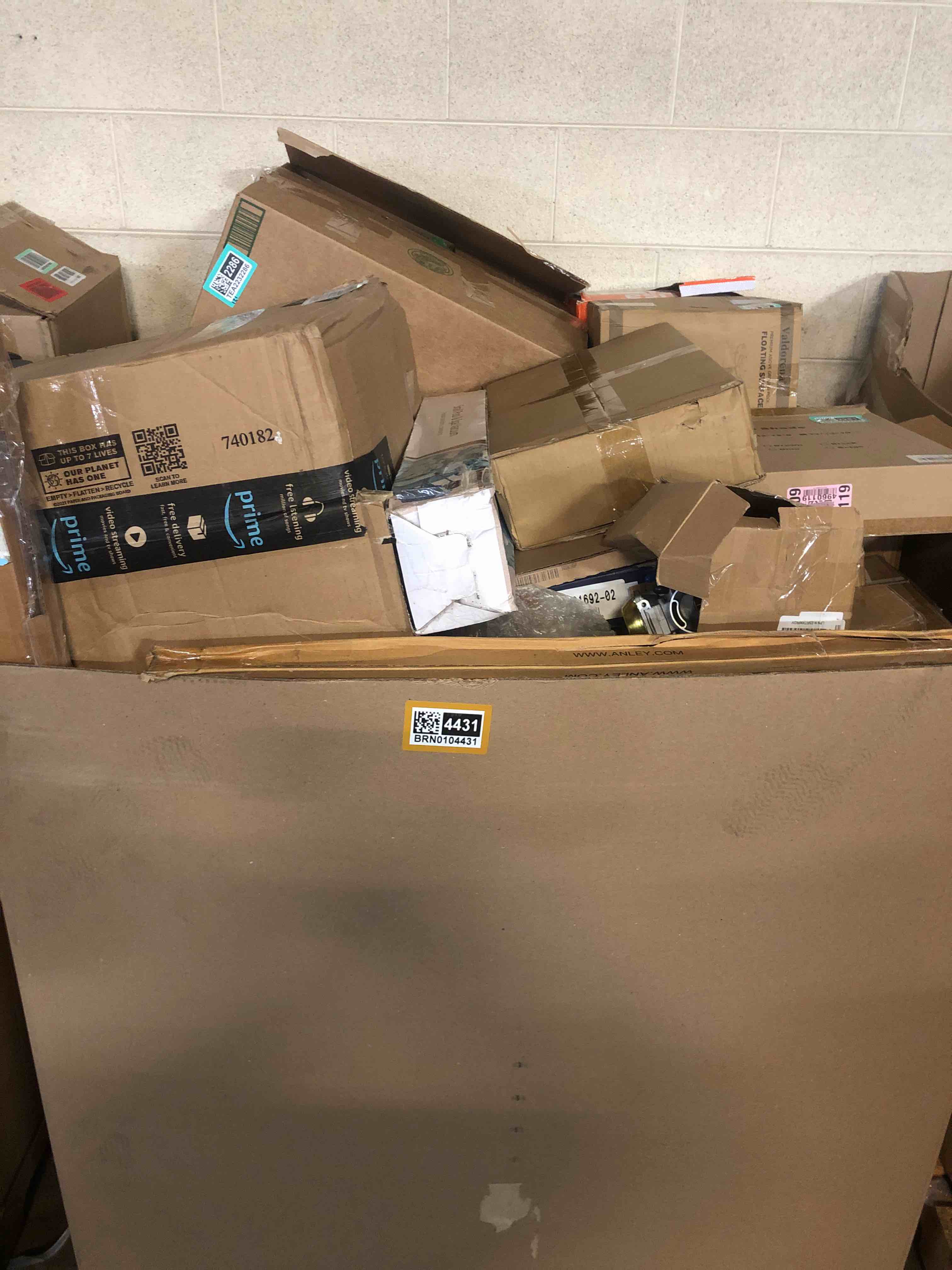 https://s3.amazonaws.com/lotting-images-prod/phillipi/BRN0104431_1753814115896.jpeg