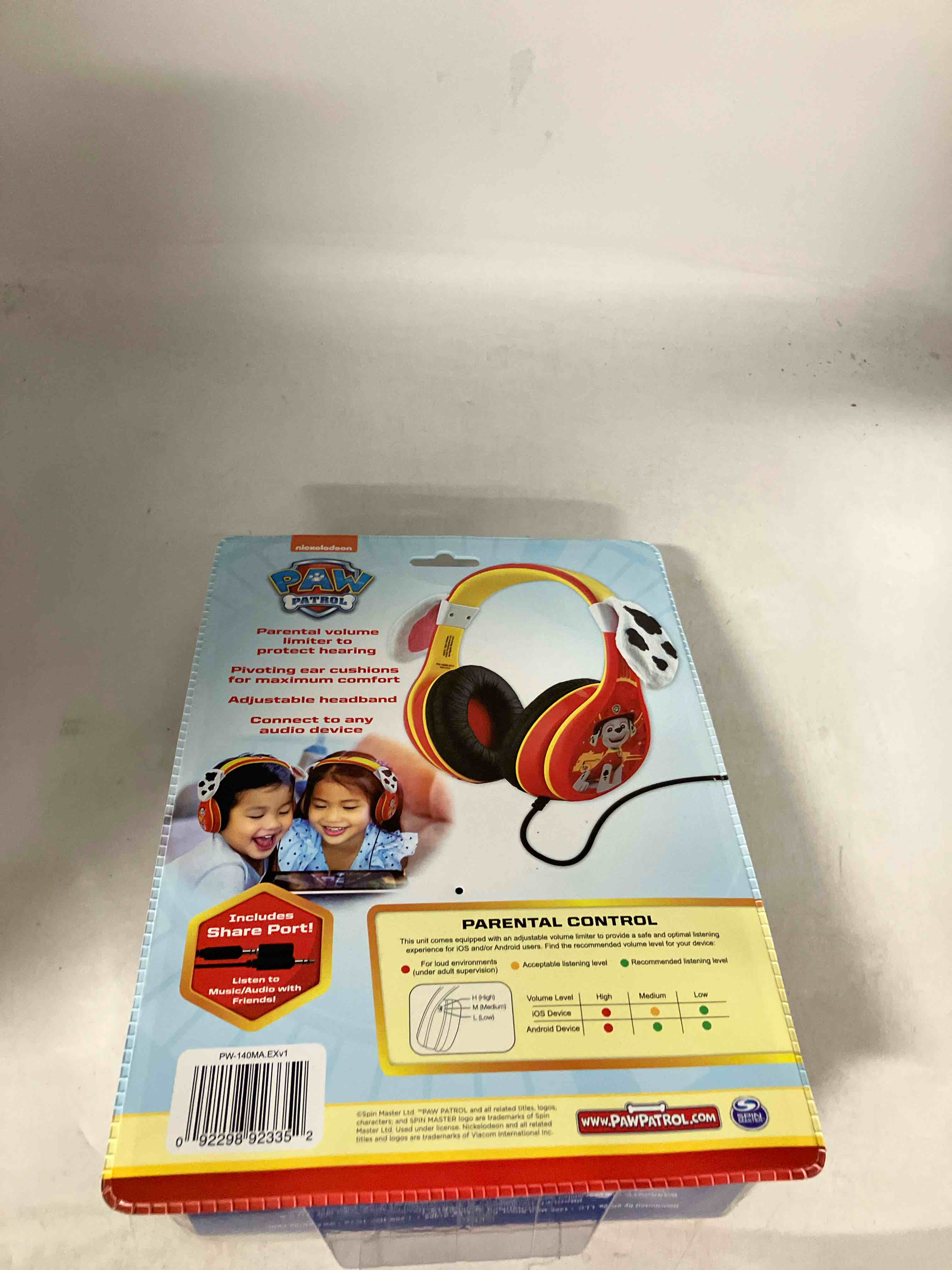 https://s3.amazonaws.com/lotting-images-prod/phillipi/BRN0106008_1729533496600.jpeg