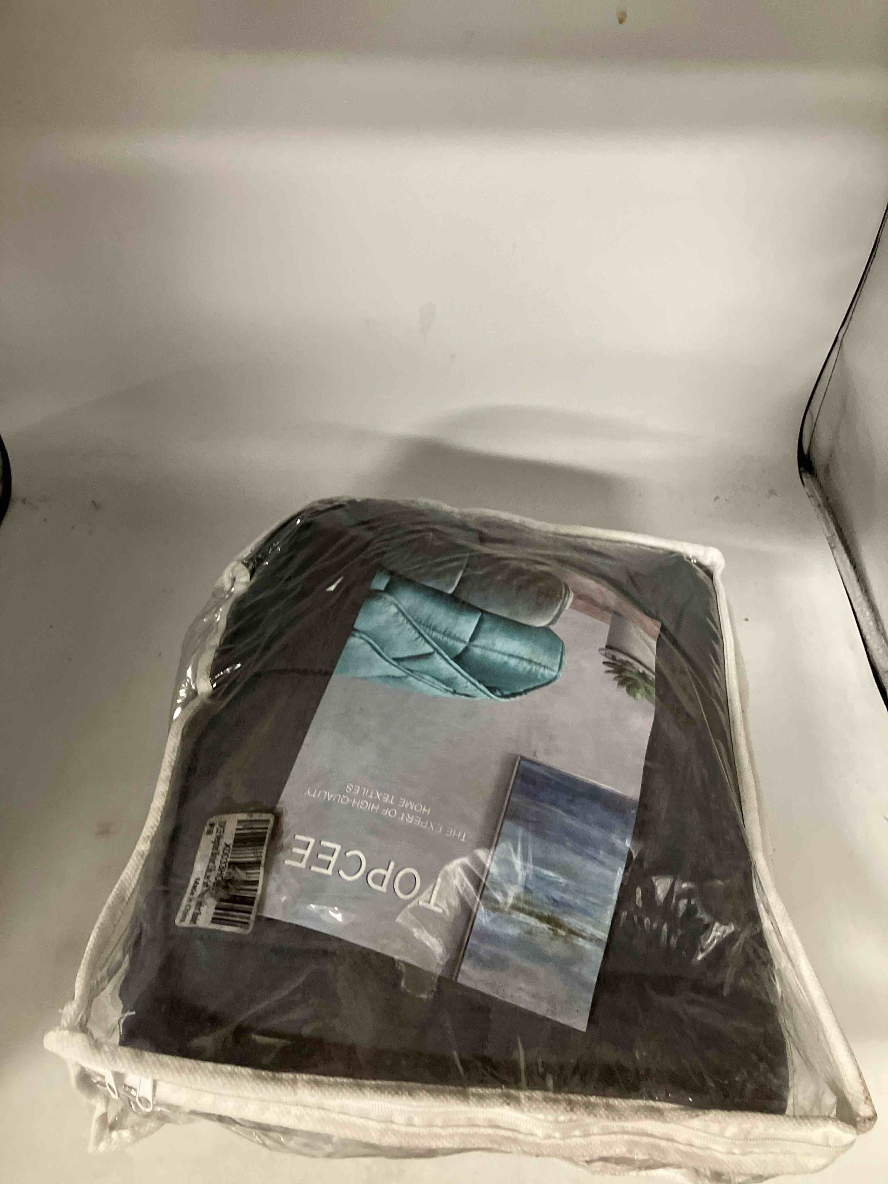 https://s3.amazonaws.com/lotting-images-prod/phillipi/BRN0106040_1729531074444.jpeg