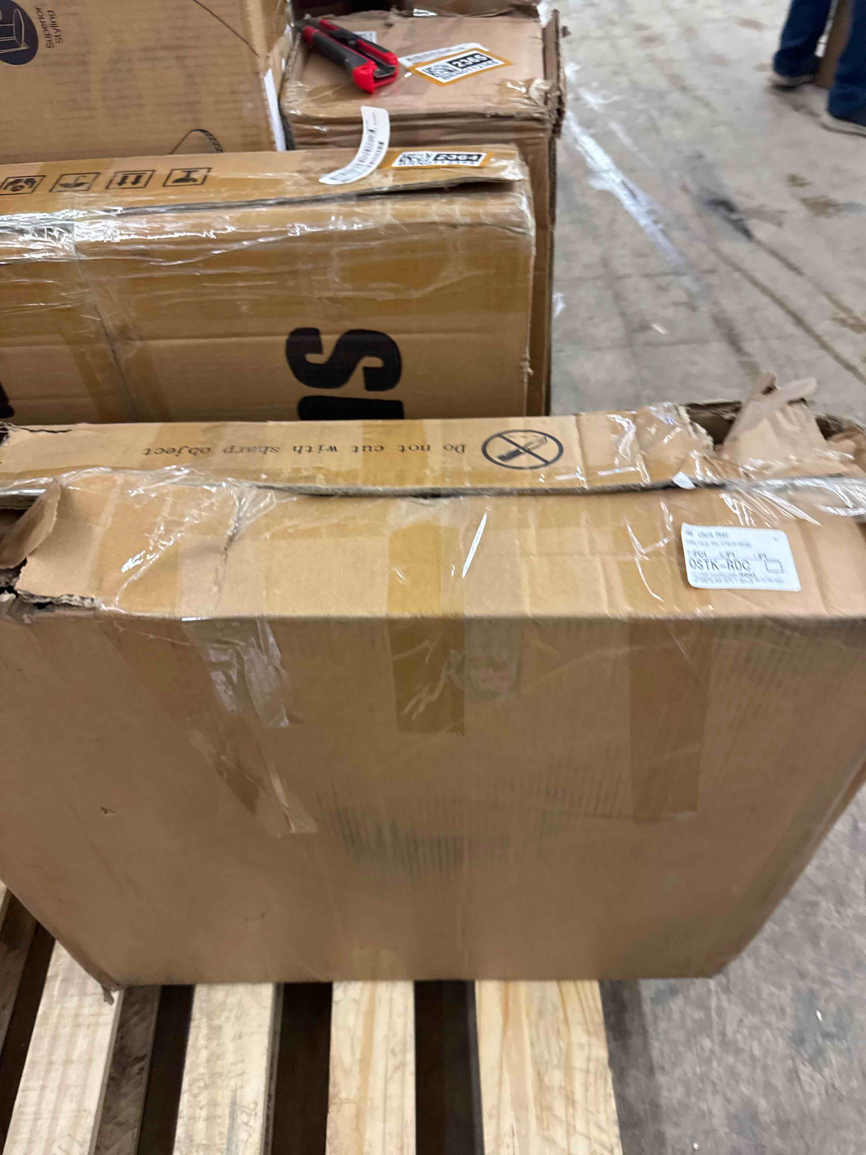 https://s3.amazonaws.com/lotting-images-prod/phillipi/BRN0112363_1734029018652.jpeg