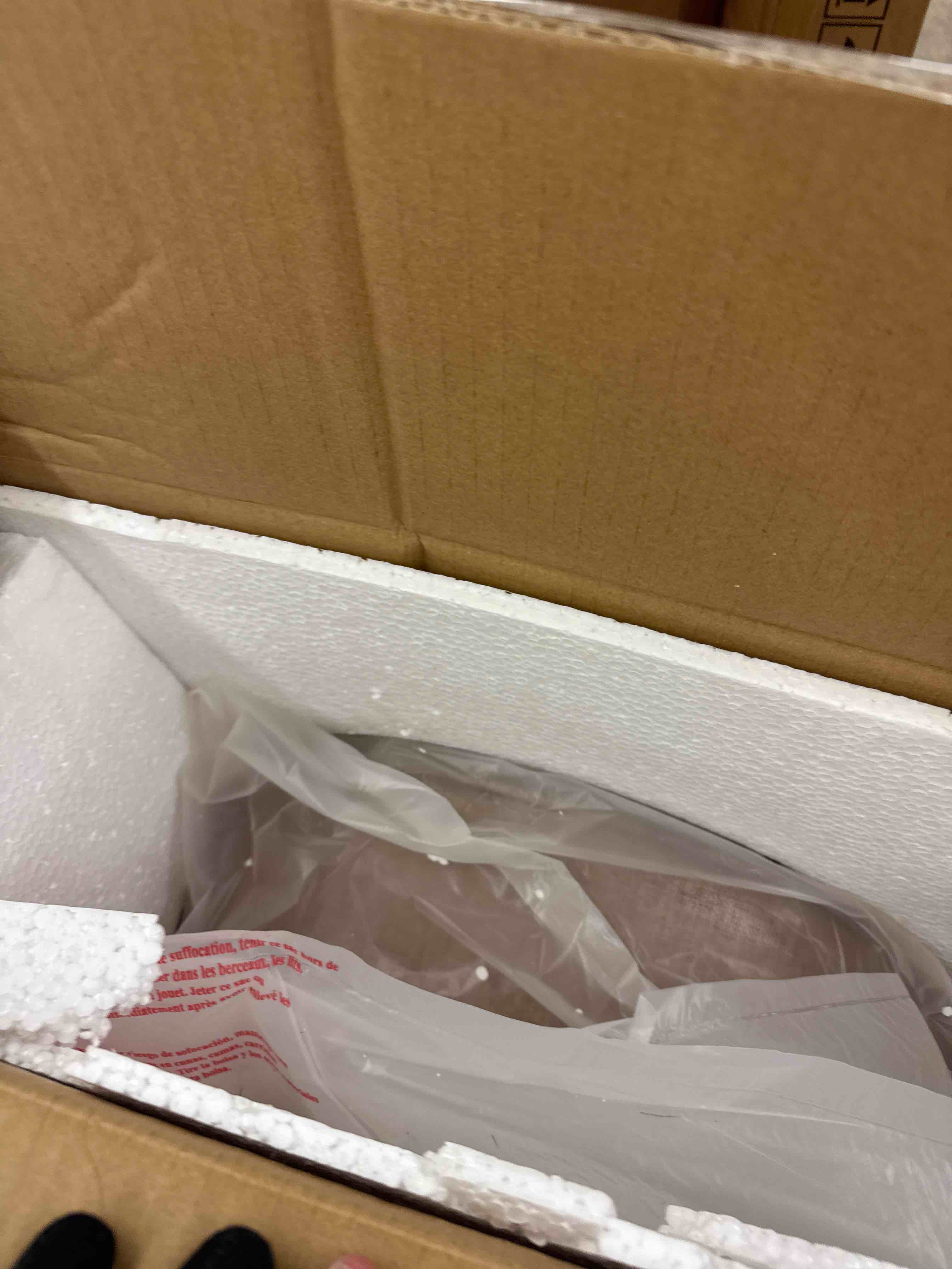 https://s3.amazonaws.com/lotting-images-prod/phillipi/BRN0112369_1734028094662.jpeg