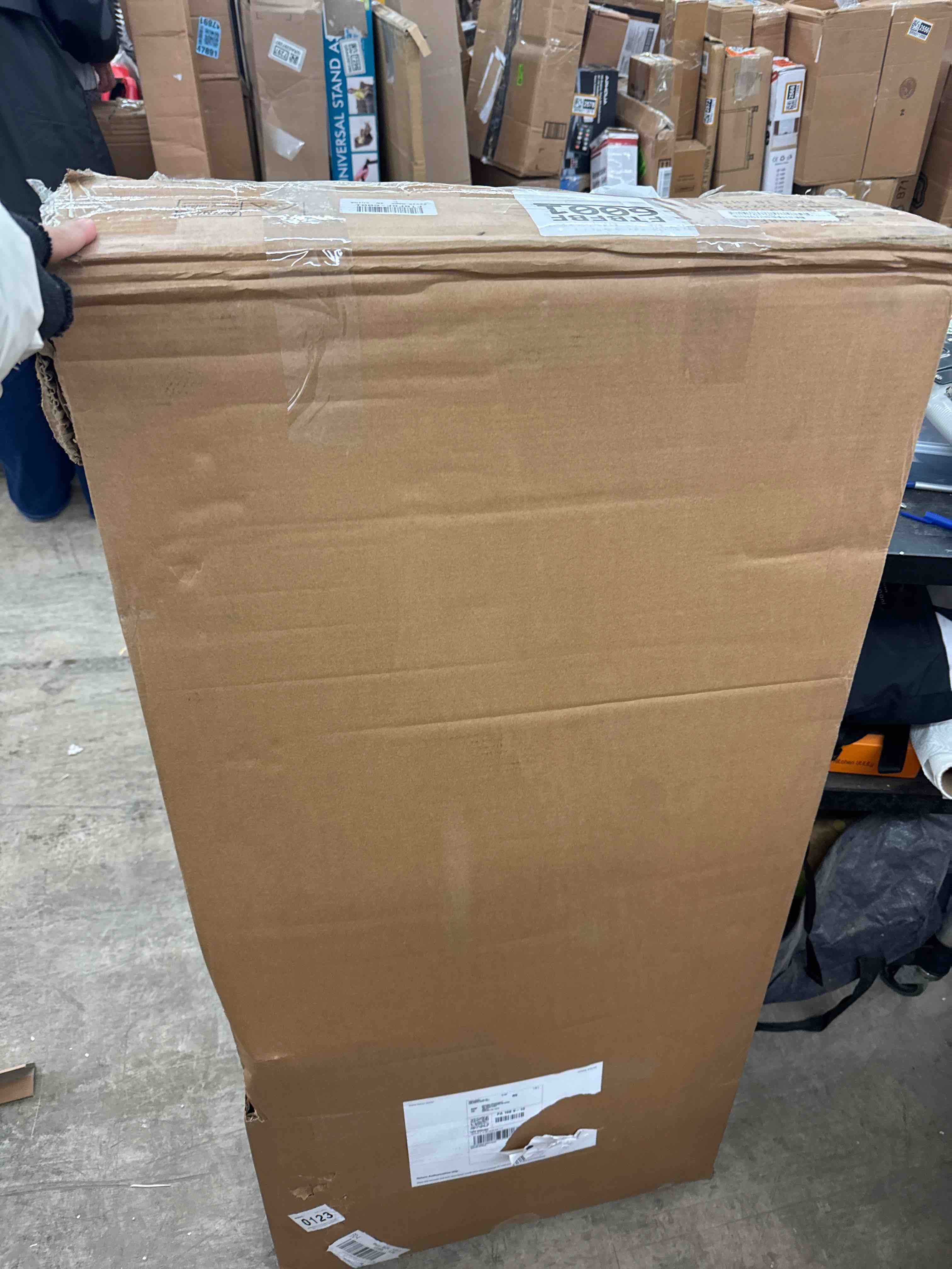 https://s3.amazonaws.com/lotting-images-prod/phillipi/BRN0112372_1734027270485.jpeg