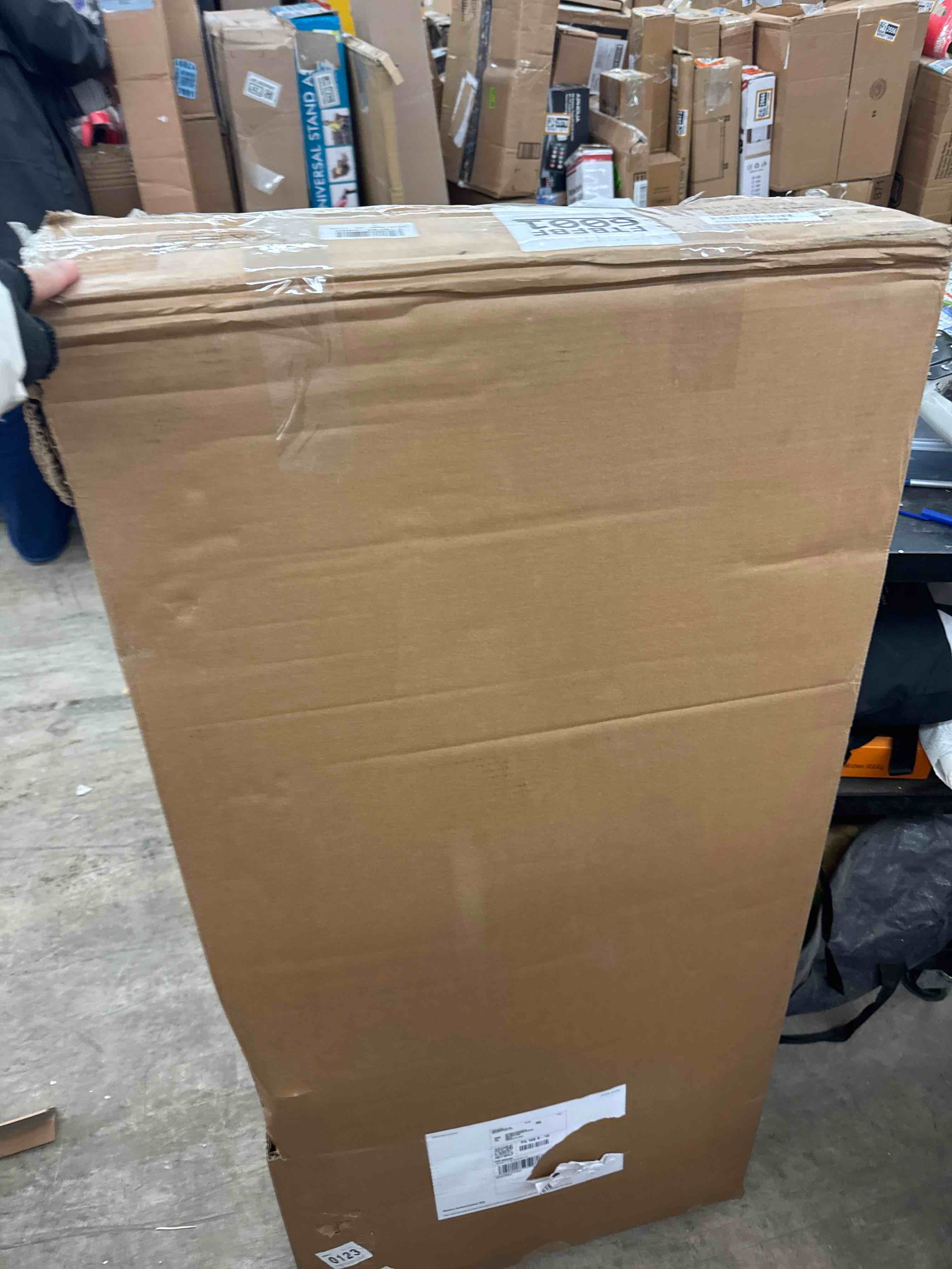 https://s3.amazonaws.com/lotting-images-prod/phillipi/BRN0112372_1734027271295.jpeg