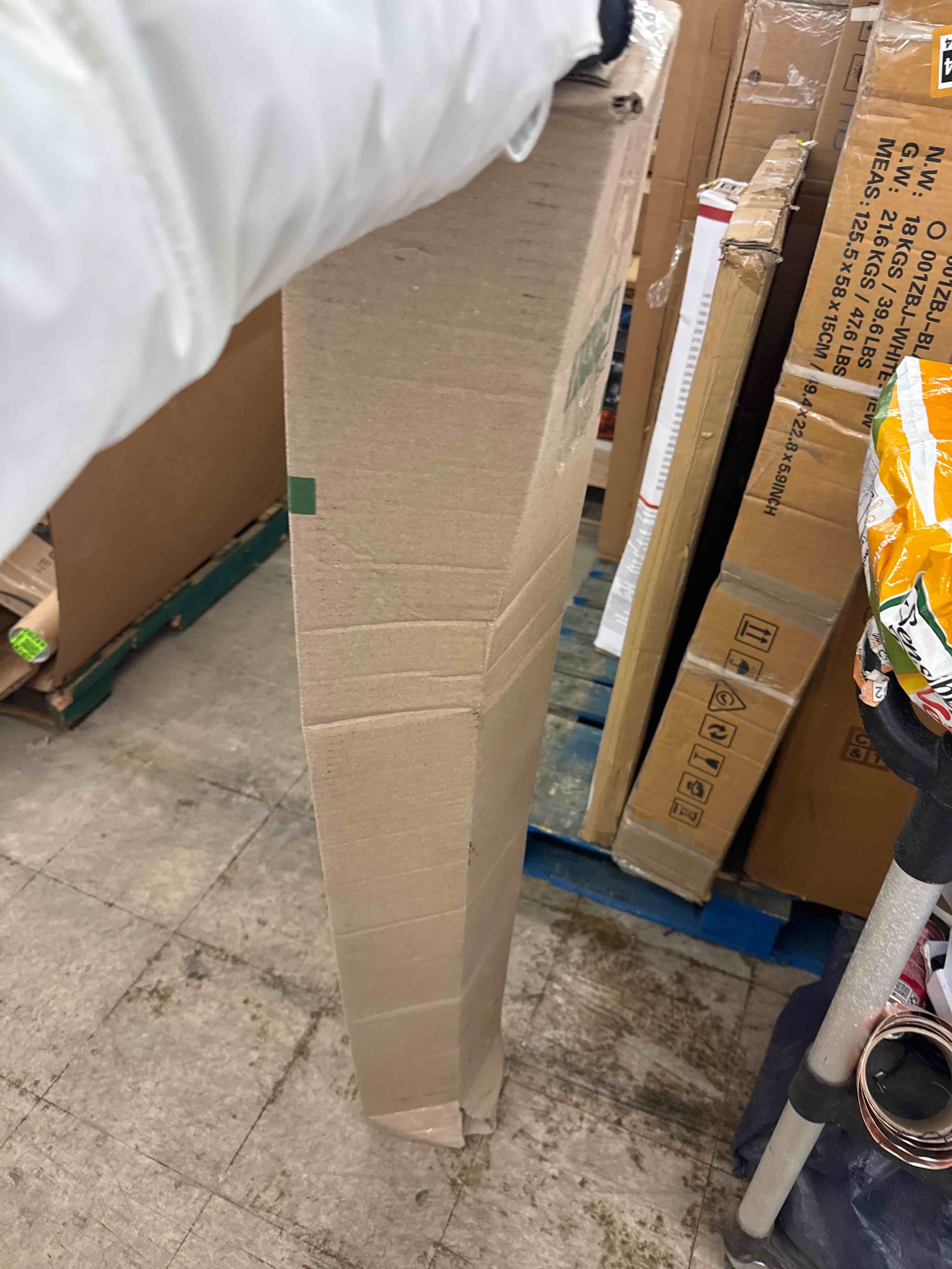 https://s3.amazonaws.com/lotting-images-prod/phillipi/BRN0112389_1734022712105.jpeg