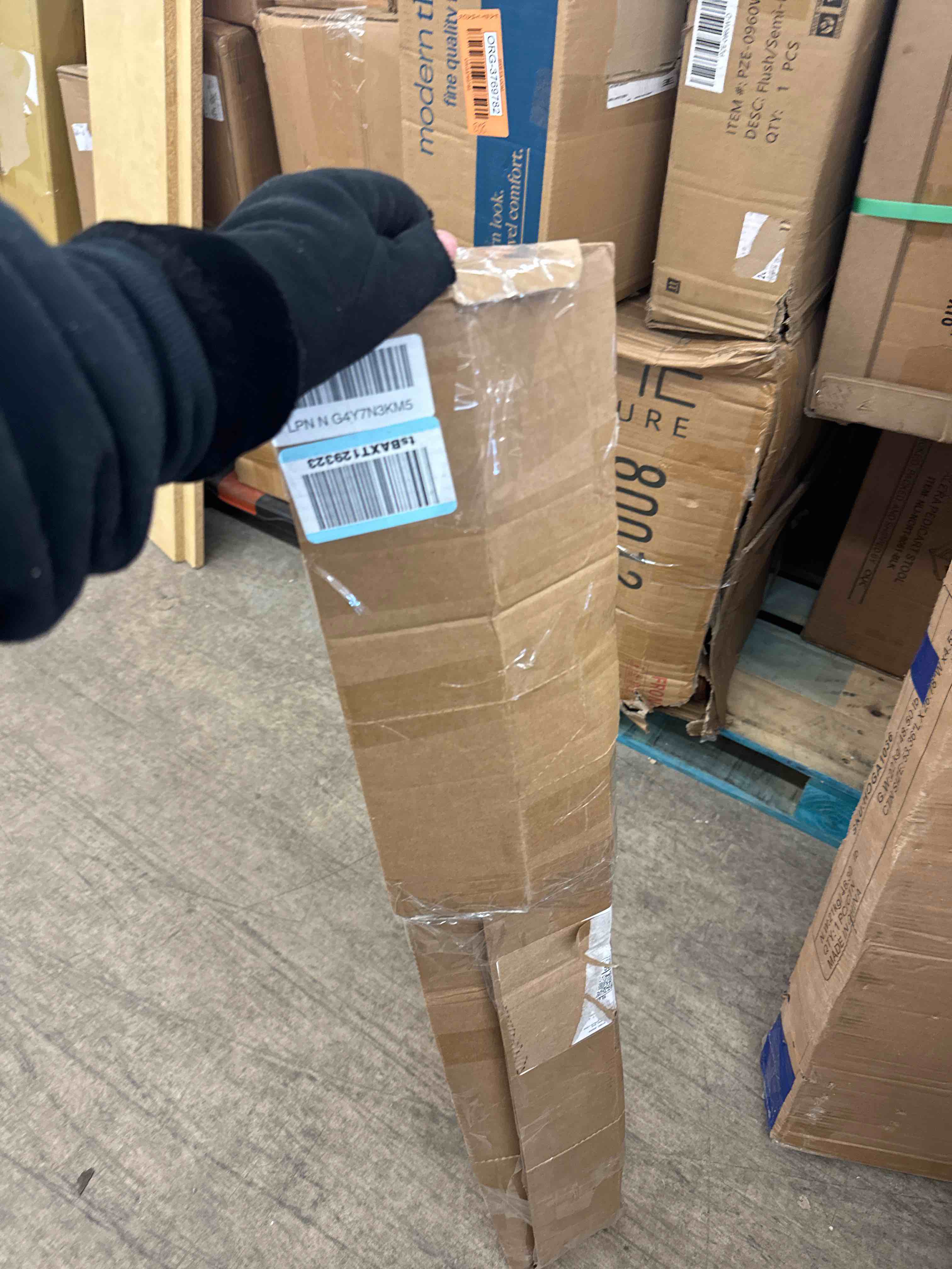 https://s3.amazonaws.com/lotting-images-prod/phillipi/BRN0112673_1733242446596.jpeg