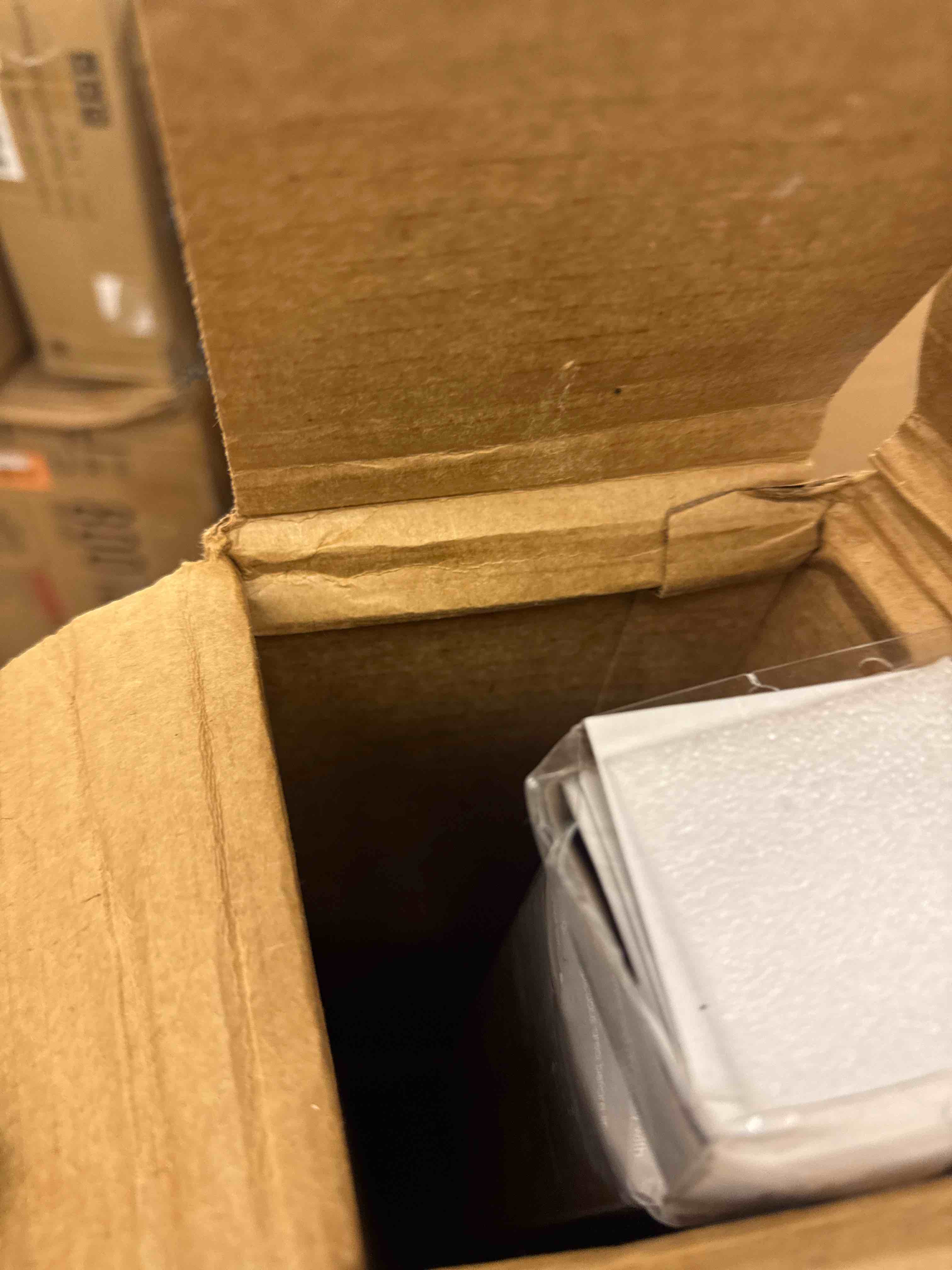https://s3.amazonaws.com/lotting-images-prod/phillipi/BRN0112685_1733240217828.jpeg
