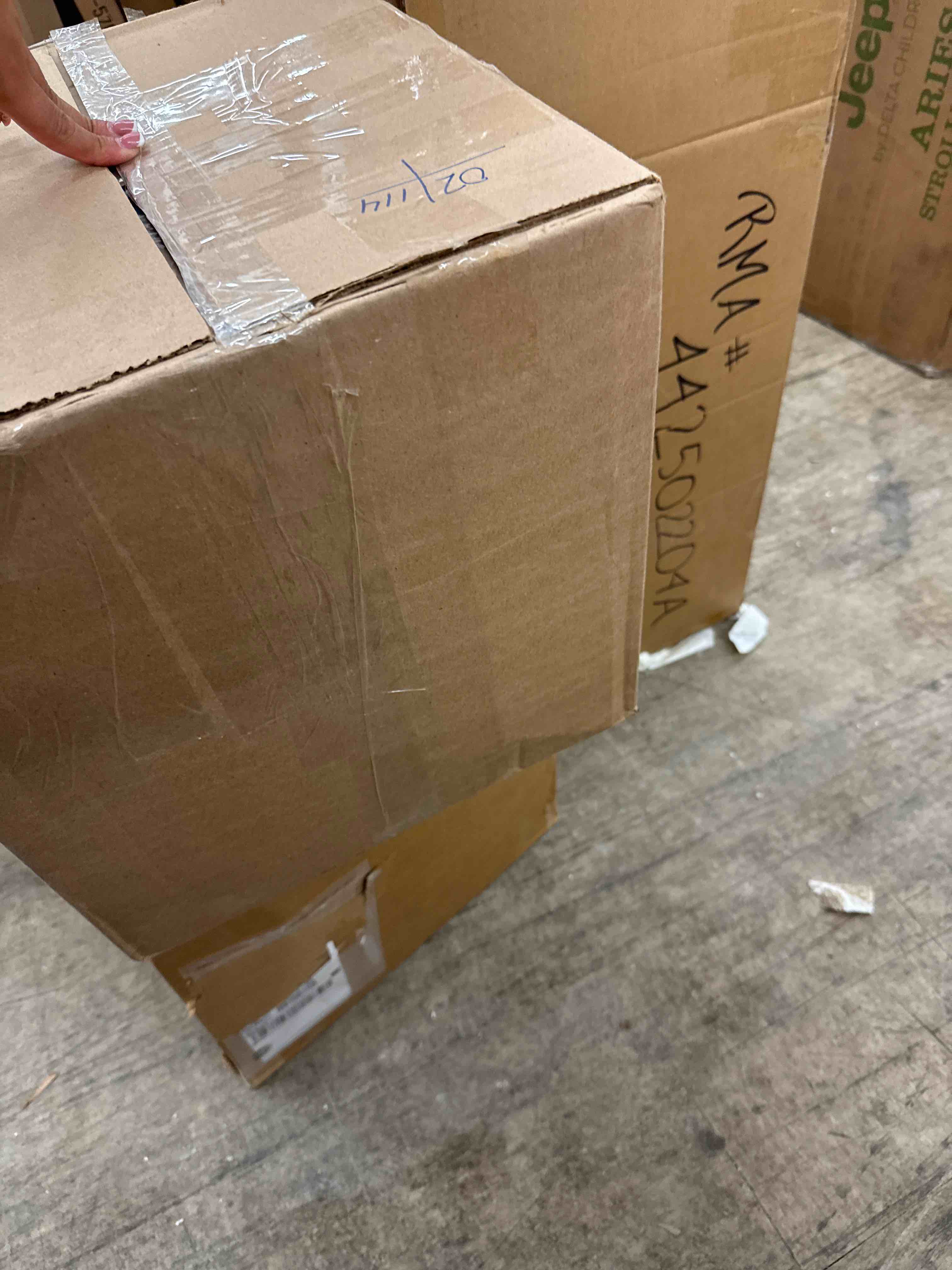 https://s3.amazonaws.com/lotting-images-prod/phillipi/BRN0112826_1732564323800.jpeg