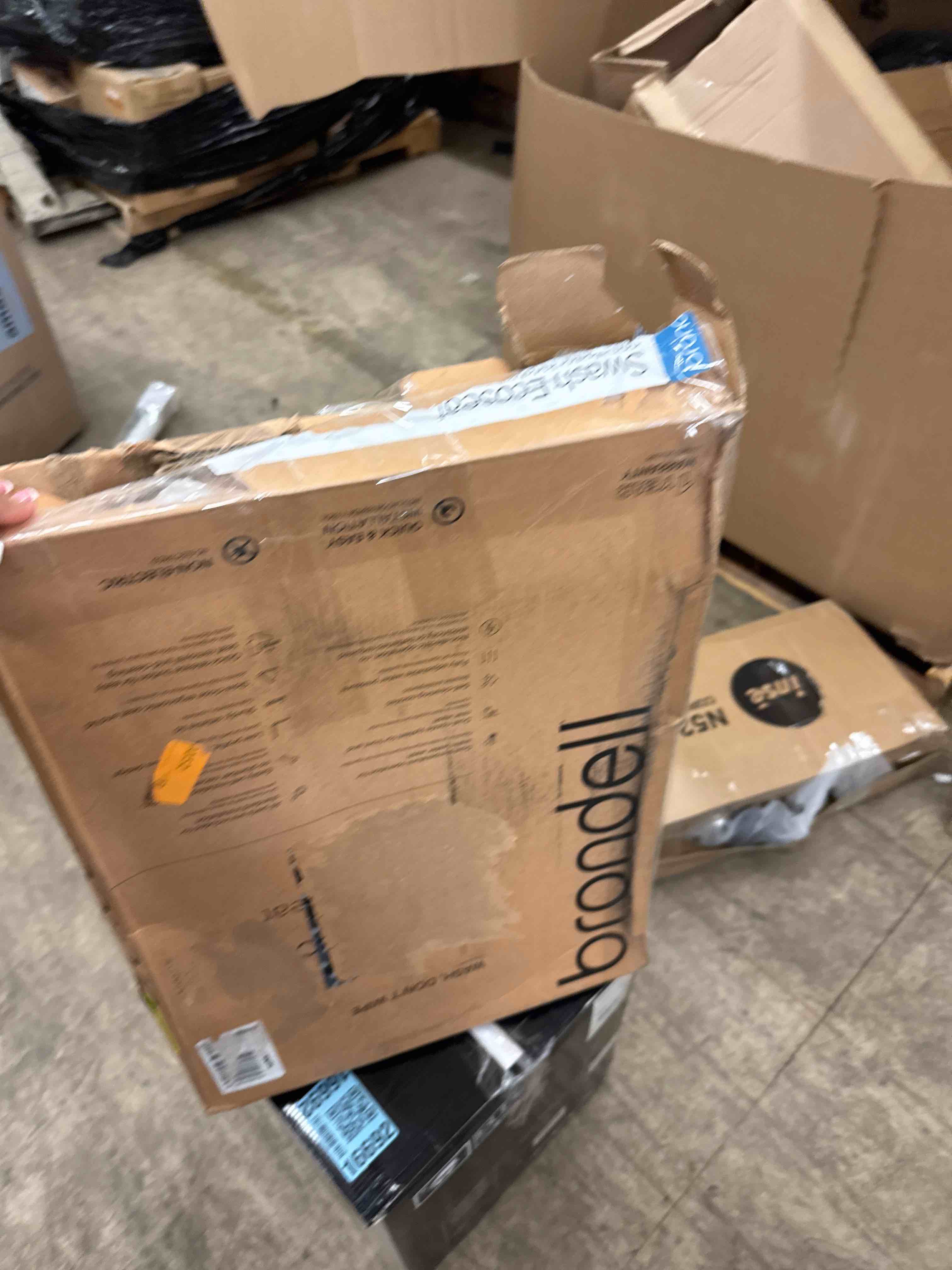 https://s3.amazonaws.com/lotting-images-prod/phillipi/BRN0113124_1731445113113.jpeg