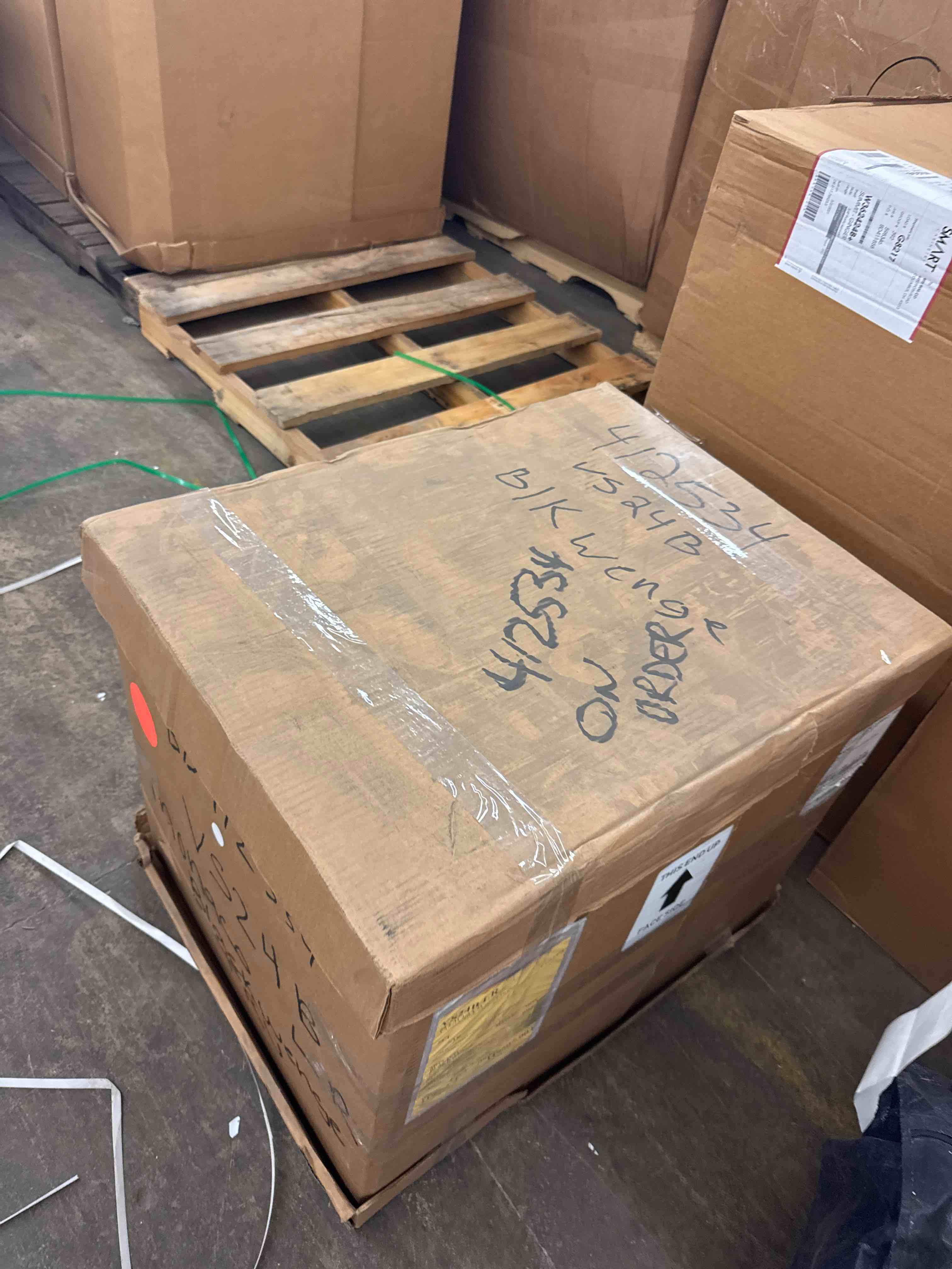 https://s3.amazonaws.com/lotting-images-prod/phillipi/BRN0113432_1730297536494.jpeg